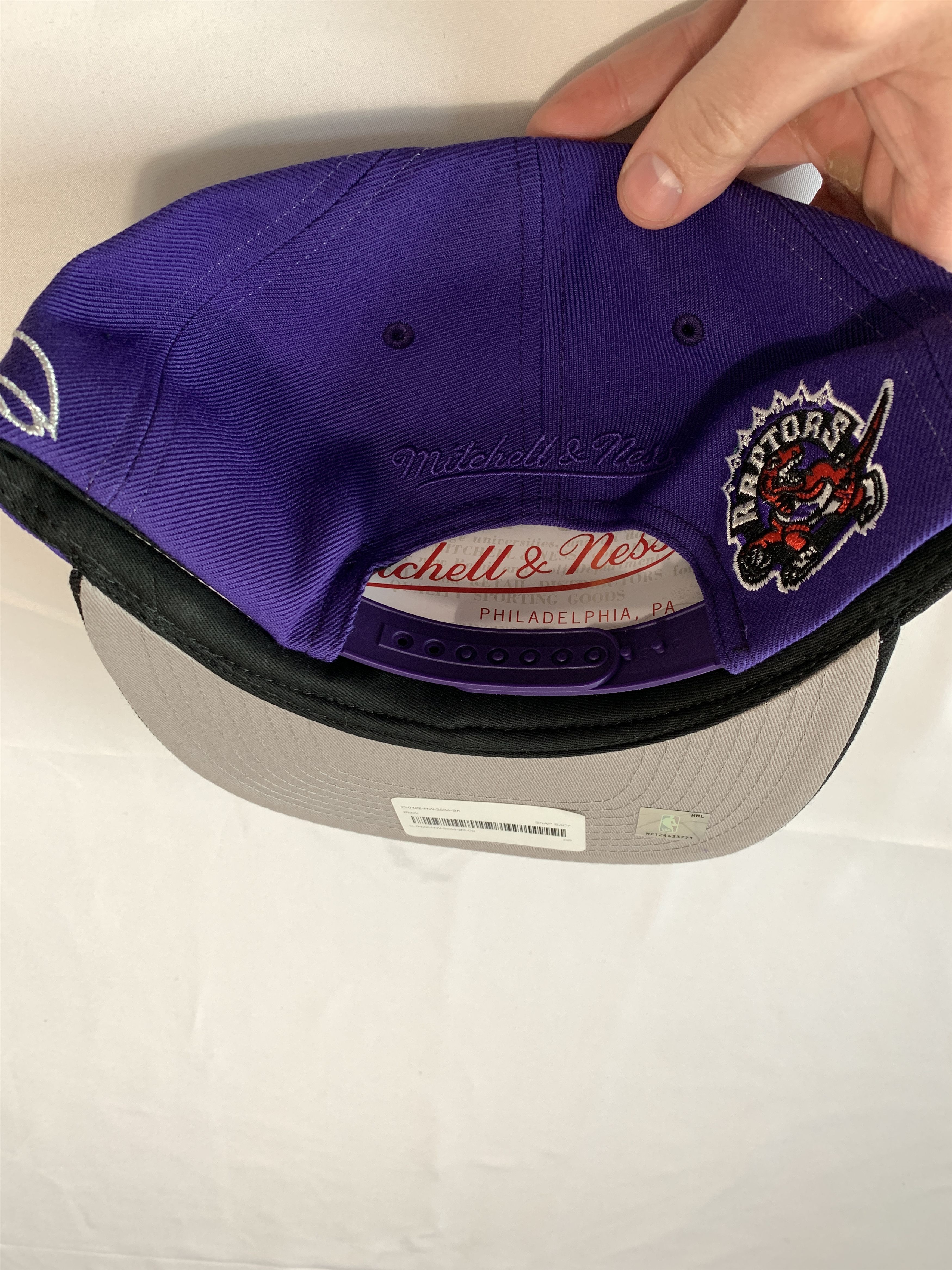 Drake OVO X Mitchell & Ness '95 Raptors OG Owl Hat Snapback Cap Size ONE SIZE - 5 Thumbnail