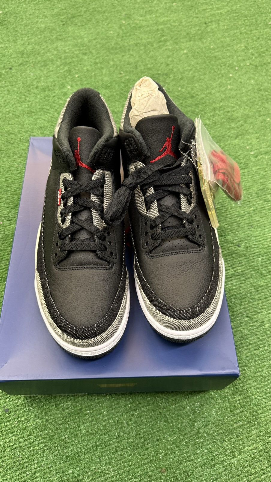 Jordan Brand Jordan retro 3 black levi Size US 10.5 / EU 43-44 - 4 Thumbnail