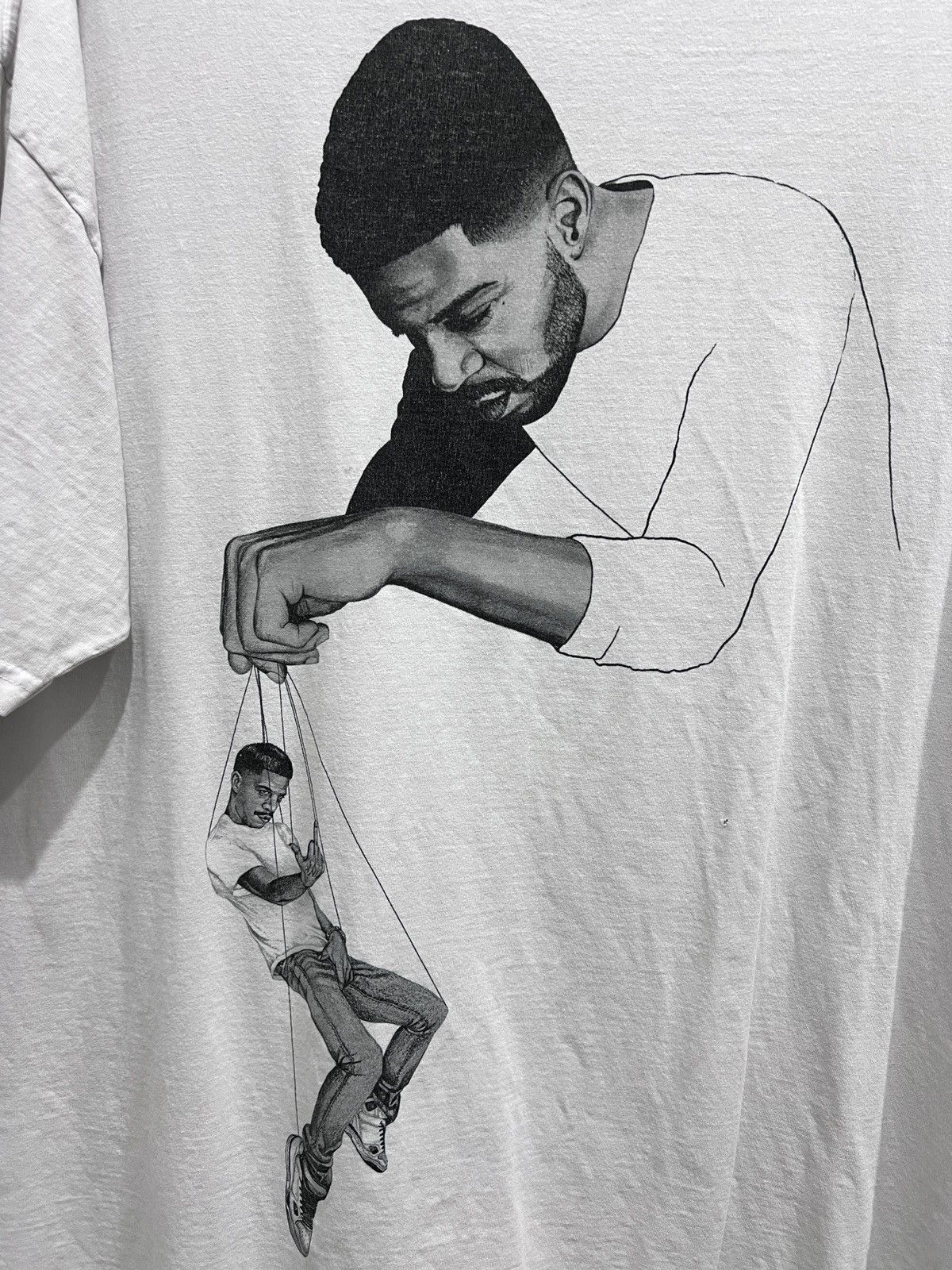 Kid Cudi × Virgil Abloh KID CUDI C/O VIRGIL ABLOH "PULLING STRINGS" TEE 2XL Size US XXL / EU 58 / 5 - 2 Thumbnail