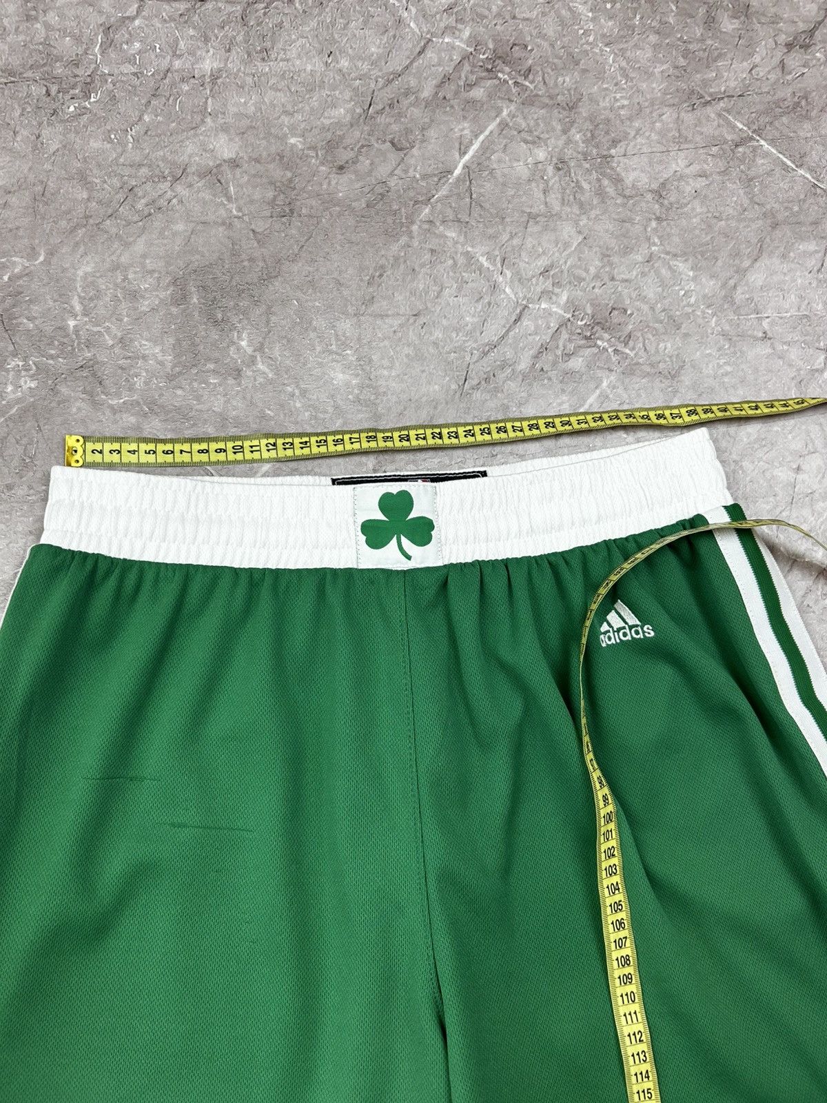 Adidas Vintage Adidas shorts NBA Celtic basketball style size m Size US 32 / EU 48 - 8 Thumbnail