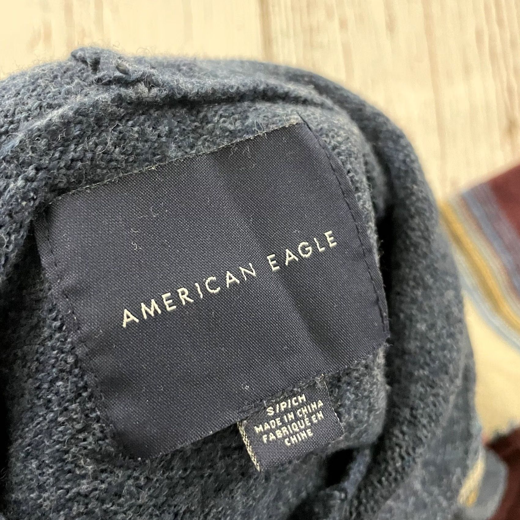 American Eagle Outfitters American Eagle Southwestern Pullover Hoodie Mens S Red Sweatshirt Size US S / EU 44-46 / 1 - 4 Thumbnail