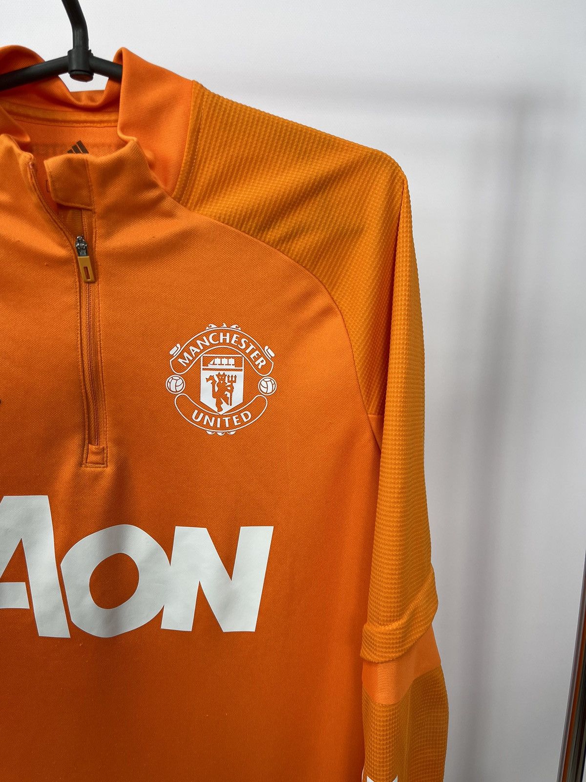 Adidas FC MANCHESTER UNITED 2020/2021 TRAINING FOOTBALL SIZE S Size US S / EU 44-46 / 1 - 2 Thumbnail