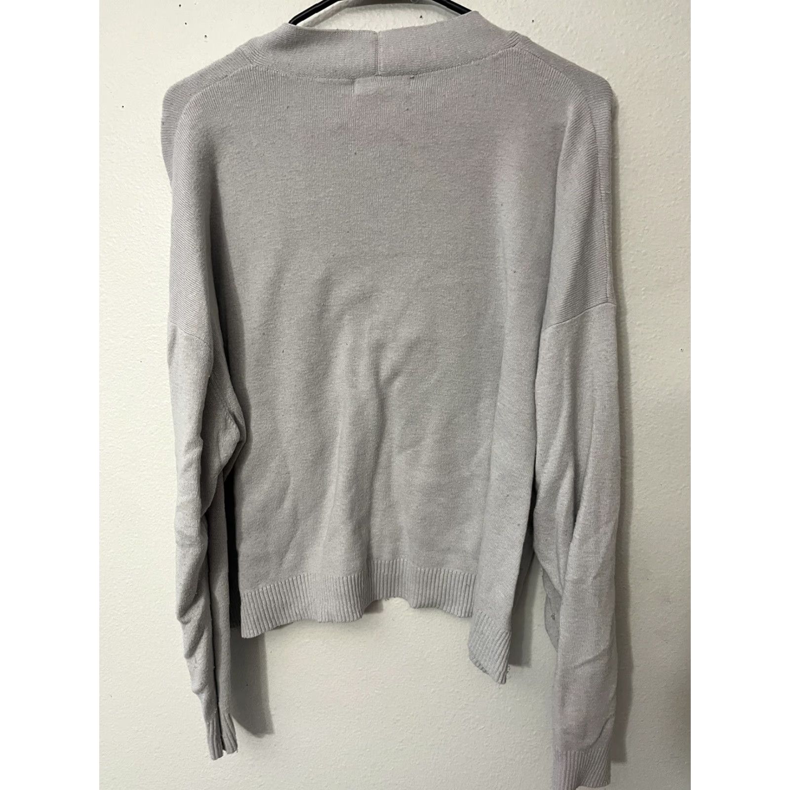 H&M H&M Womens Cardigan Sweater Size L Beige Chunky Knit Deep V-Neck Big Button Size L / US 10 / IT 46 - 3 Thumbnail