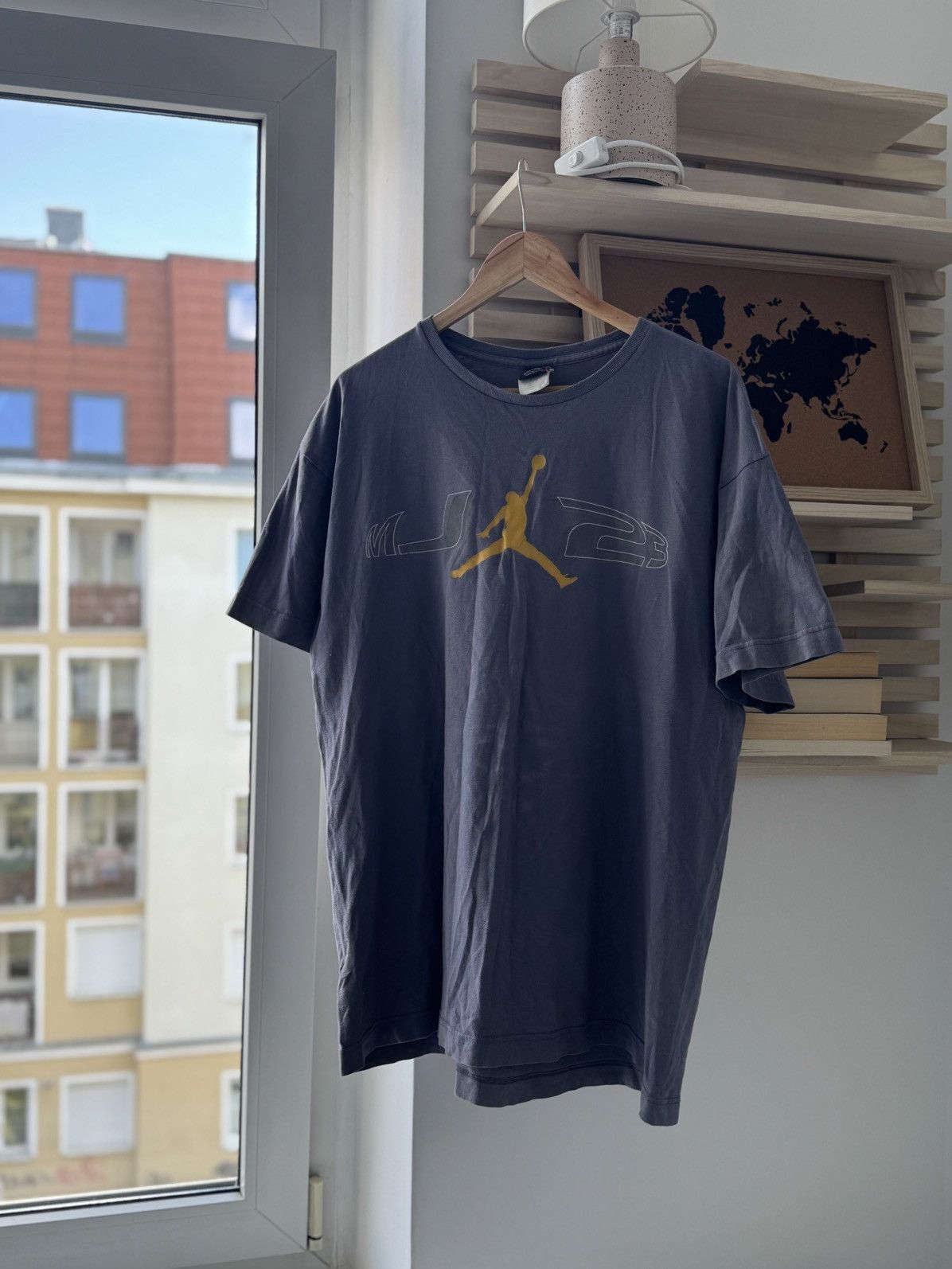 Jordan Brand Jordan Tee Vintage Size US L / EU 52-54 / 3 - 1 Thumbnail