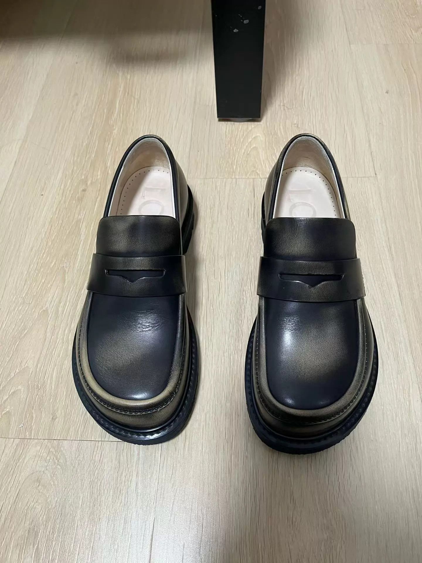 Loewe LOEWE Loafer EU 37 Worn Once Original Box & Accessories Size US 6.5 / IT 36.5 - 2 Thumbnail