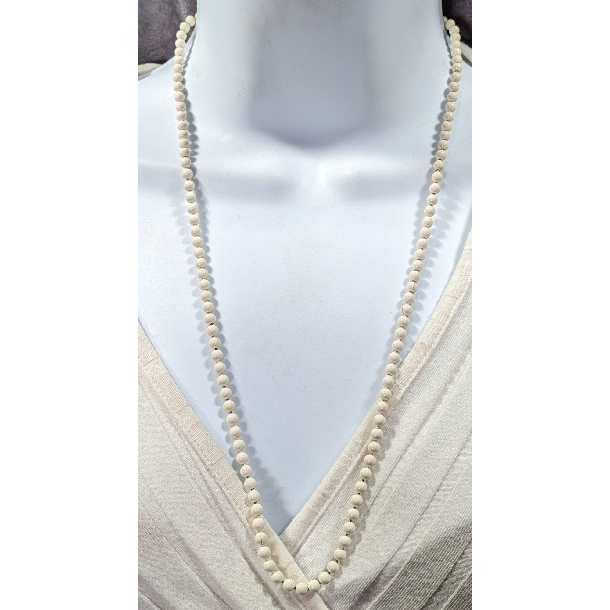 Other Vintage 80s Ooops A Daisy White Enameled Metal Beaded Neckla Size ONE SIZE - 4 Thumbnail