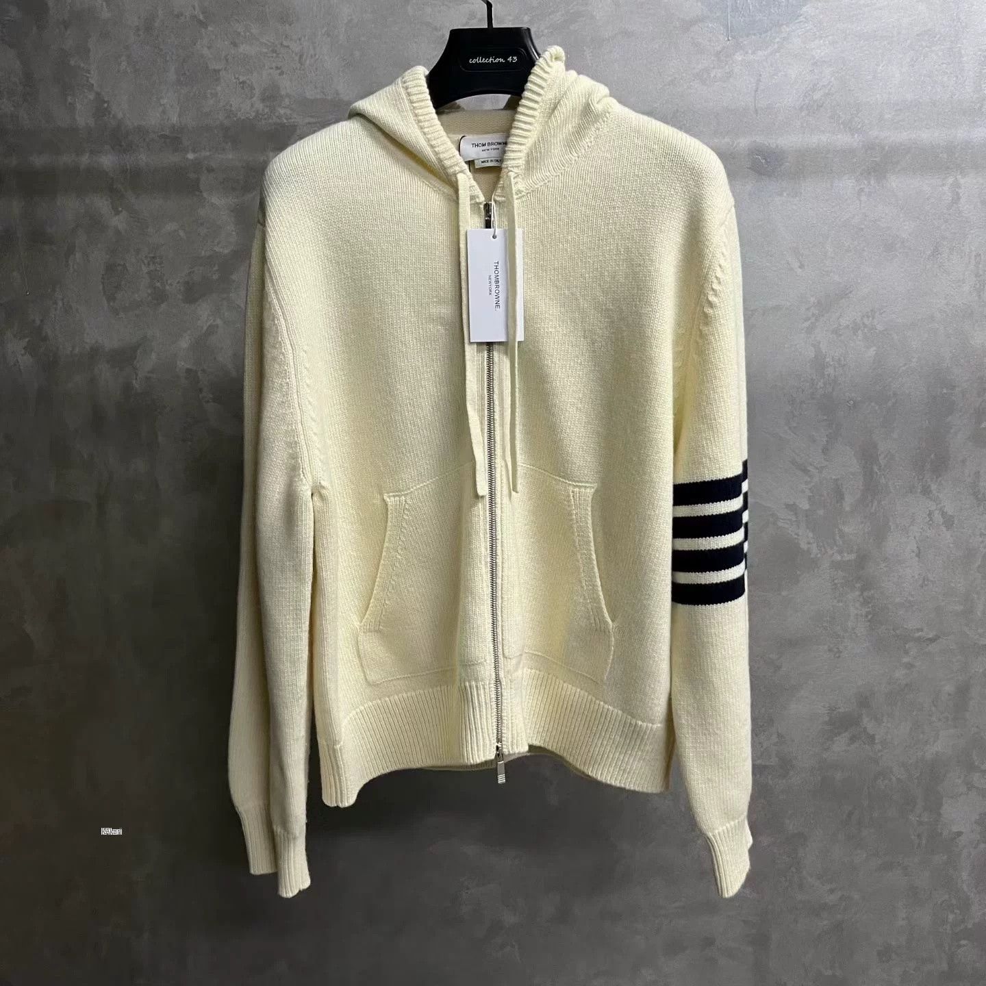 Thom Browne Thom Browne Kangaroo Pocket Sweater Size US XXL / EU 58 / 5 - 1 Thumbnail