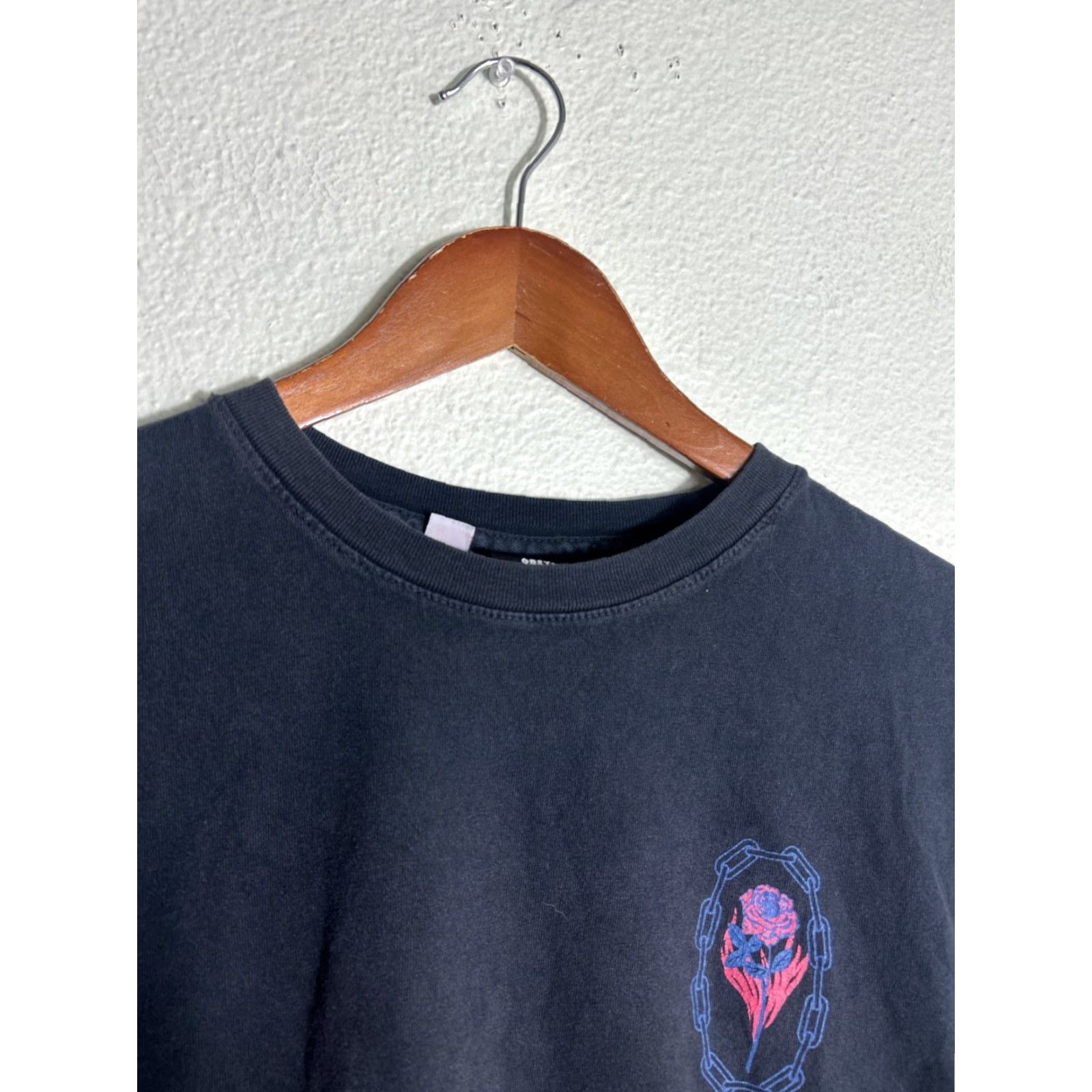 Obey VINTAGE Obey X Never Made Mens Small Black Rosette T Shirt Stained Size US S / EU 44-46 / 1 - 3 Thumbnail