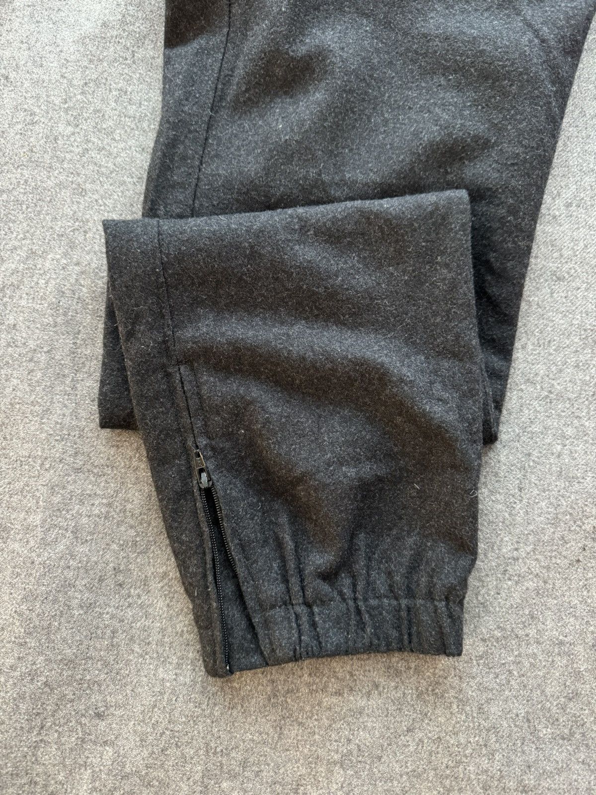 Vince Vince charcoal wool joggers Size US 31 - 3 Thumbnail