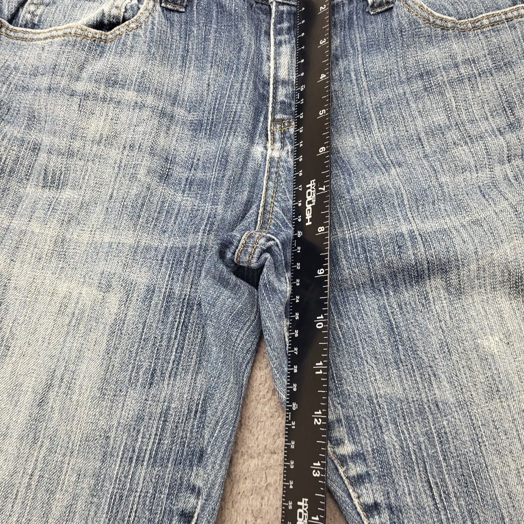 Vintage Maurices Jeans Women's 3/4 Short Distressed Taylor Boot Stretch (29x29) Blue Denim Size 26" / US 2 / IT 38 - 4 Thumbnail