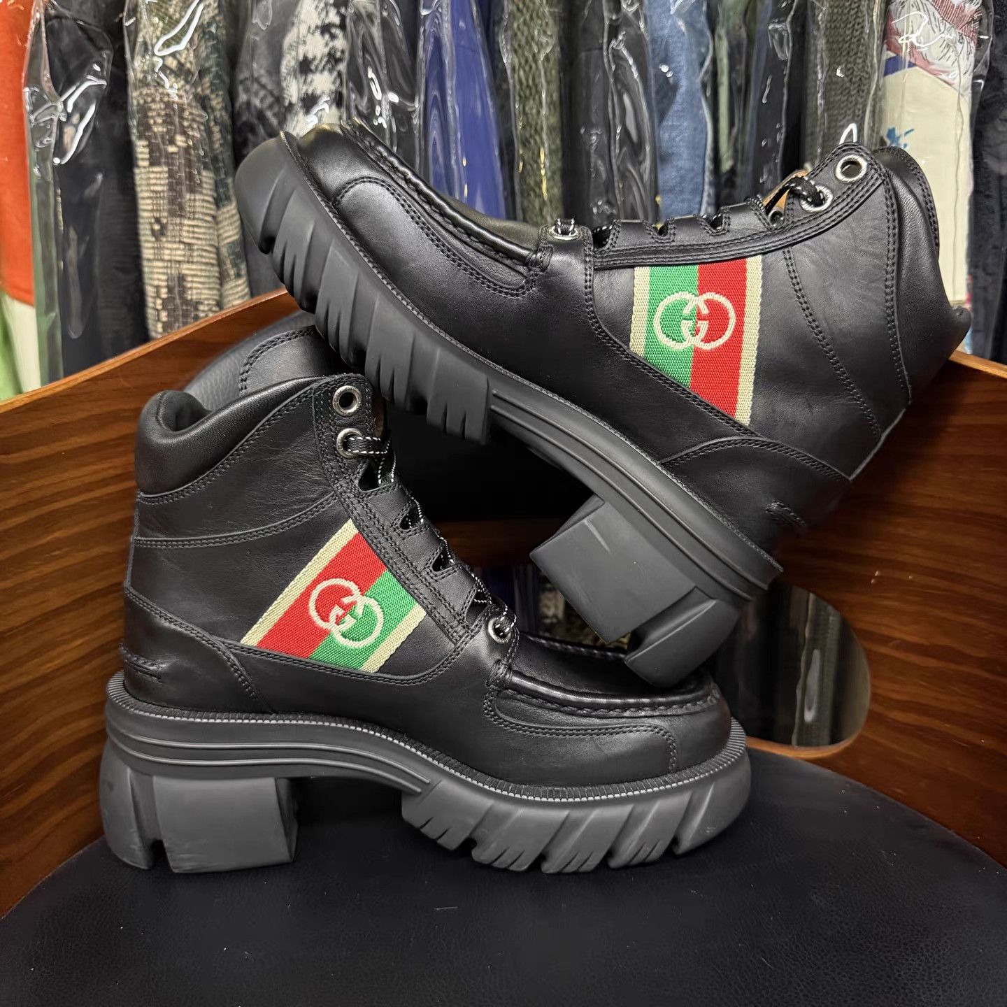 Gucci Gucci Interlocking G Black Leather Combat Boots K15 Size US 6 / IT 36 - 7 Thumbnail