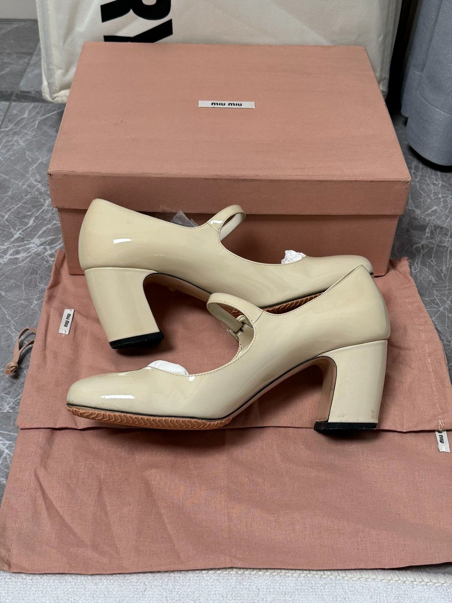 Miu Miu MiuMiu Mary Jane Heels Ivory 38.5 6cm Size US 8 / IT 38 - 7 Thumbnail