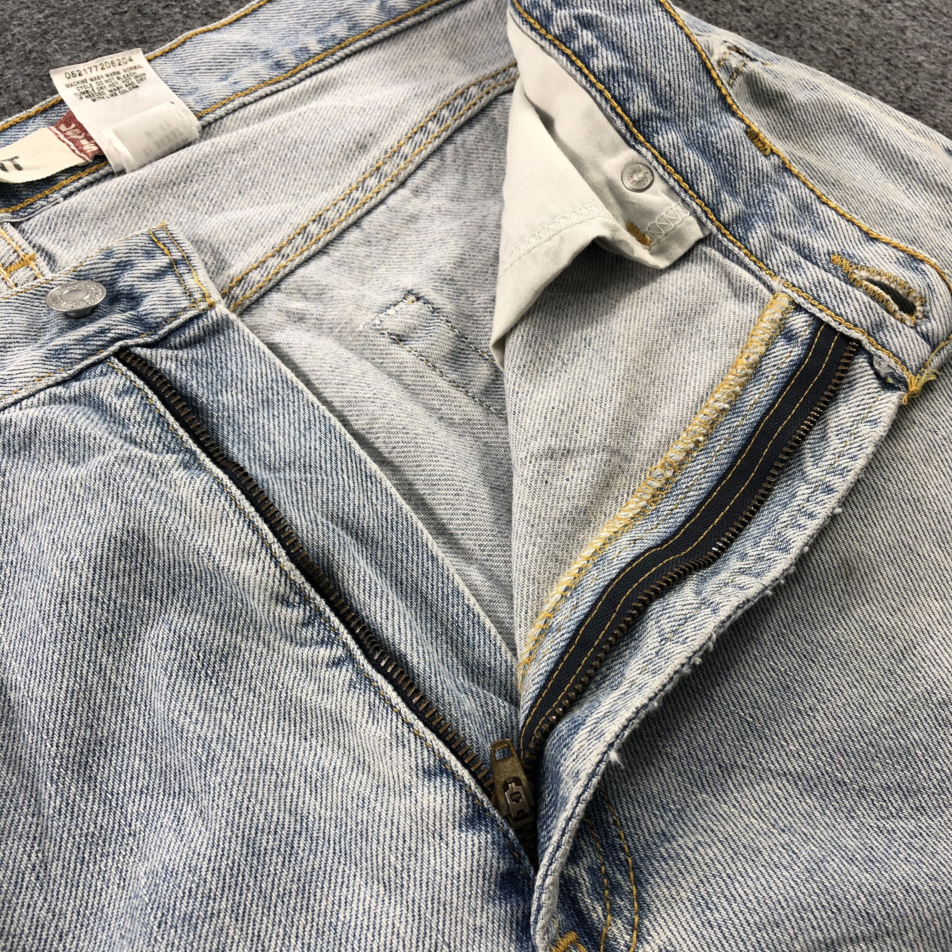 Levi's × Vintage 90s Vintage Light Wash Levis 550 Jeans-JM1693 Size US 36 / EU 52 - 8 Thumbnail