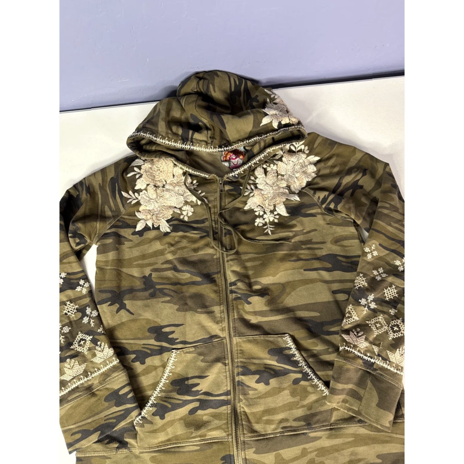 Johnny Was Johnny Was Camo Embroidered Hoodie Jacket Full Zip Sz L Long Sleeves Size L / US 10 / IT 46 - 3 Thumbnail