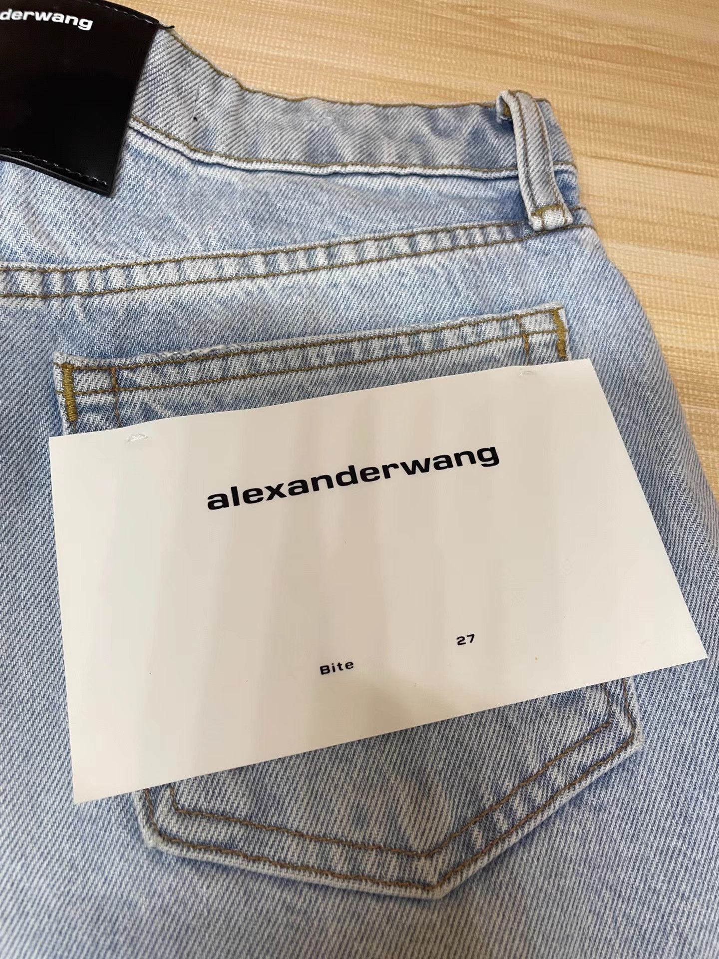 Alexander Wang Alexander Wang Frayed Hem Denim Shorts K6 Size 27" / US 4 / IT 40 - 4 Thumbnail