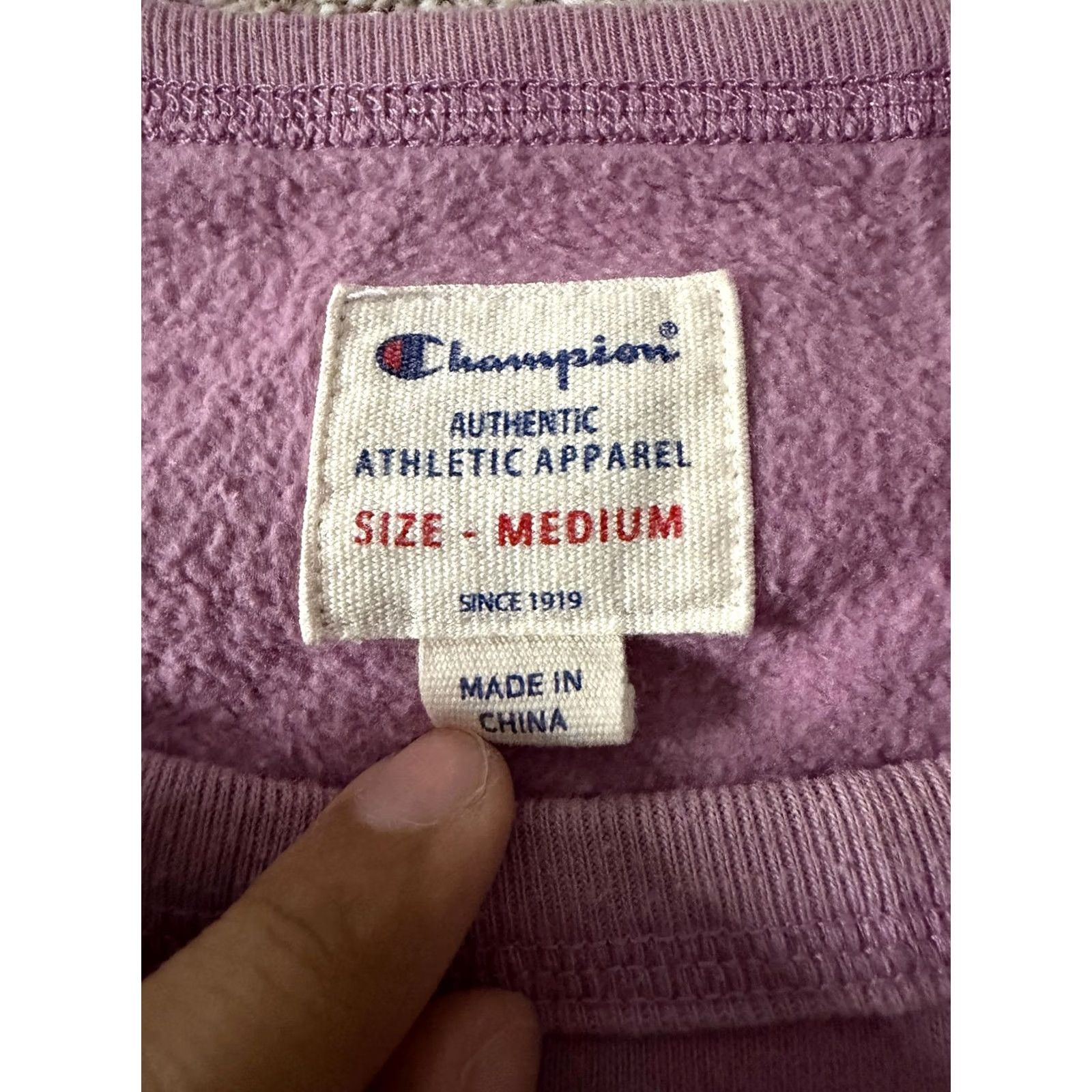 Champion Champion Sweatshirt Womens M Purple Raglan Crew Nck Fleece Pullover Logo Casual Activewear GYM & Training Seasons Fall Winter Spring Size M / US 6-8 / IT 42-44 - 4 Thumbnail