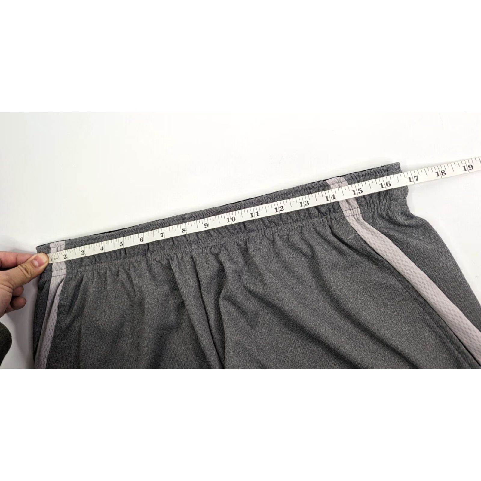 Nike Nike Training Shorts Men XL Dri-FIT Gray CN9766-056 Size US 36 / EU 52 - 6 Thumbnail
