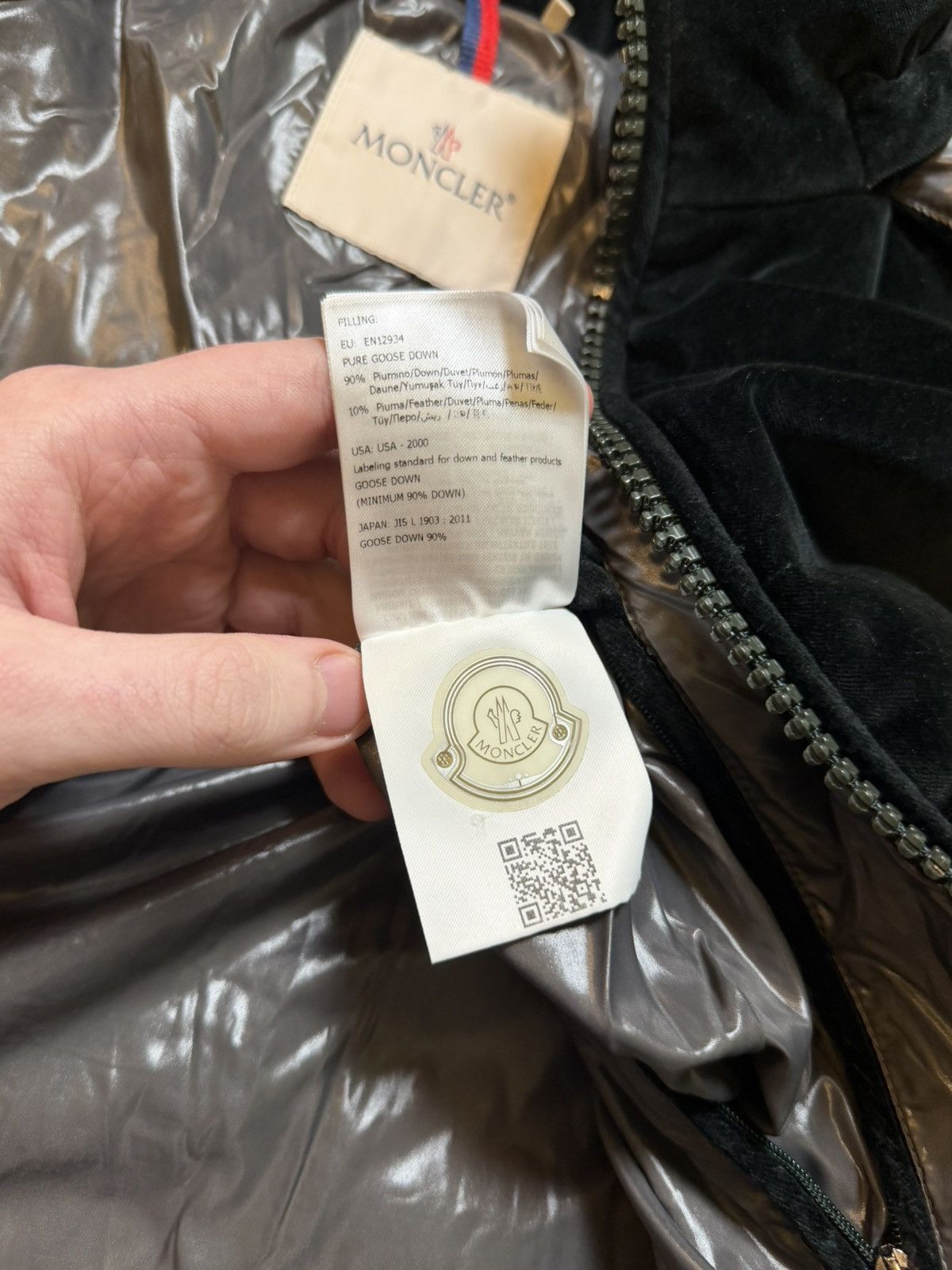 Moncler Moncler May Velvet Down Jacket Black Size US L / EU 52-54 / 3 - 7 Thumbnail