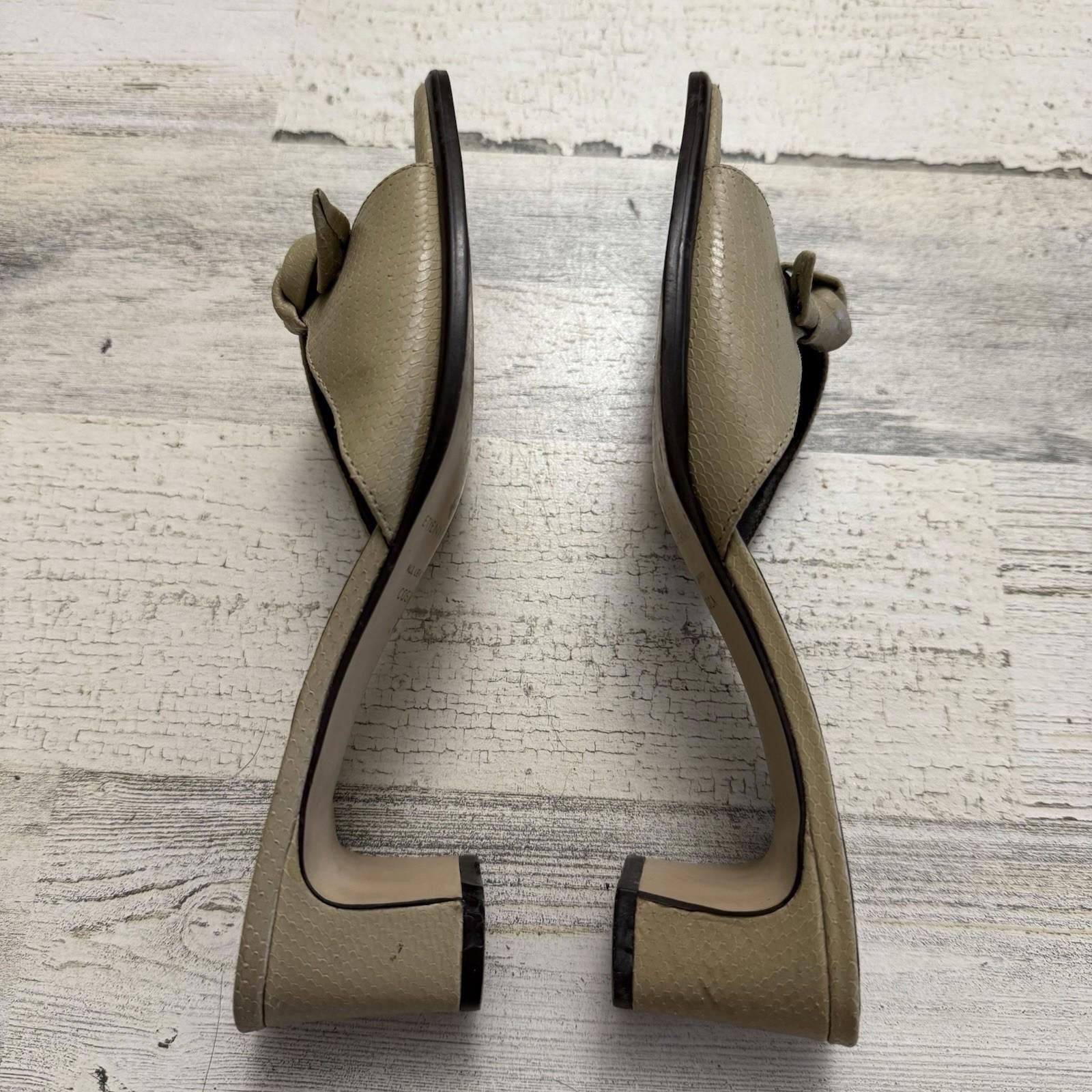 Etienne Aigner Y2k Beige Kitten Leather Snake Print Heels Sz 7 Size US 7 / IT 37 - 3 Thumbnail