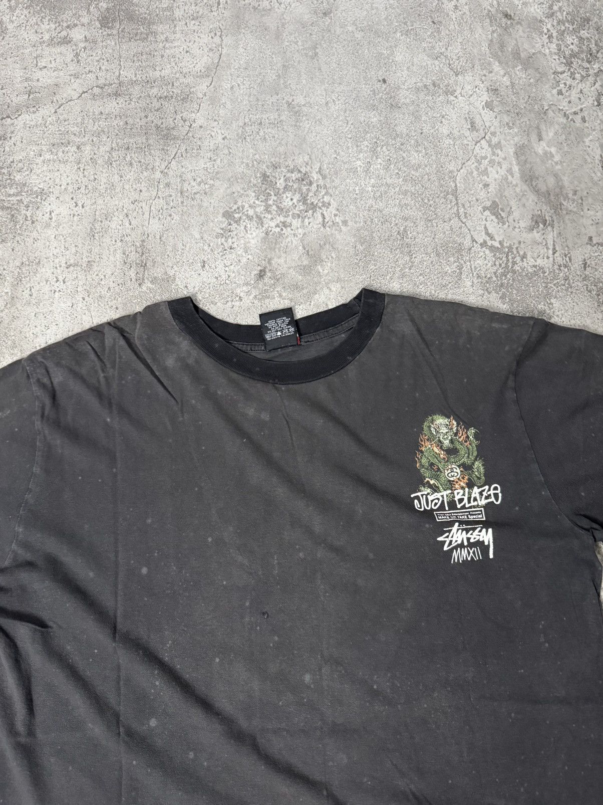 Stussy VINTAGE 00’S STUSSY DRAGON JUST BLAZE T-SHIRT Size US L / EU 52-54 / 3 - 5 Thumbnail