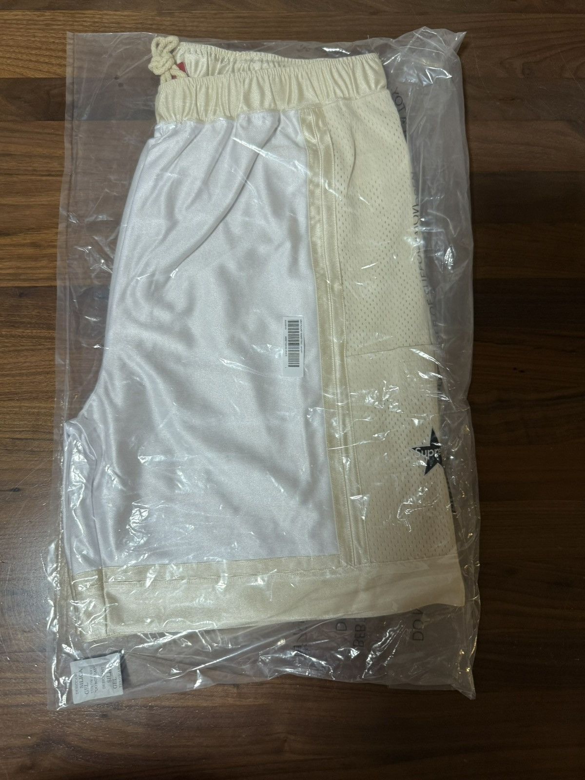 Supreme Supreme Side Pocket Basketball Short SS25 Large White Shorts Size US 34 / EU 50 - 4 Thumbnail
