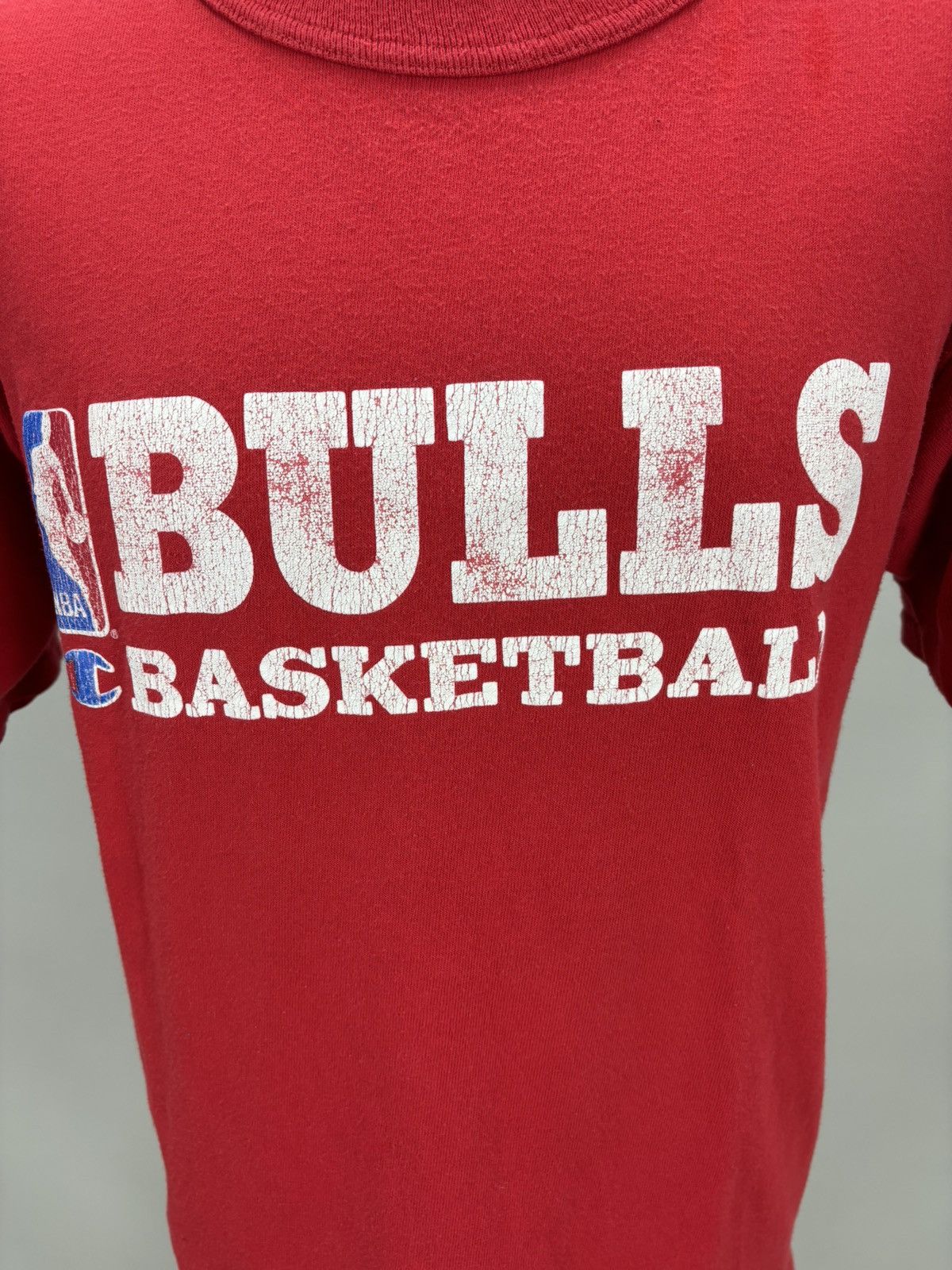 Champion Mens vintage t shirt Champion Chicago Bulls Size M/L Size US M / EU 48-50 / 2 - 3 Thumbnail