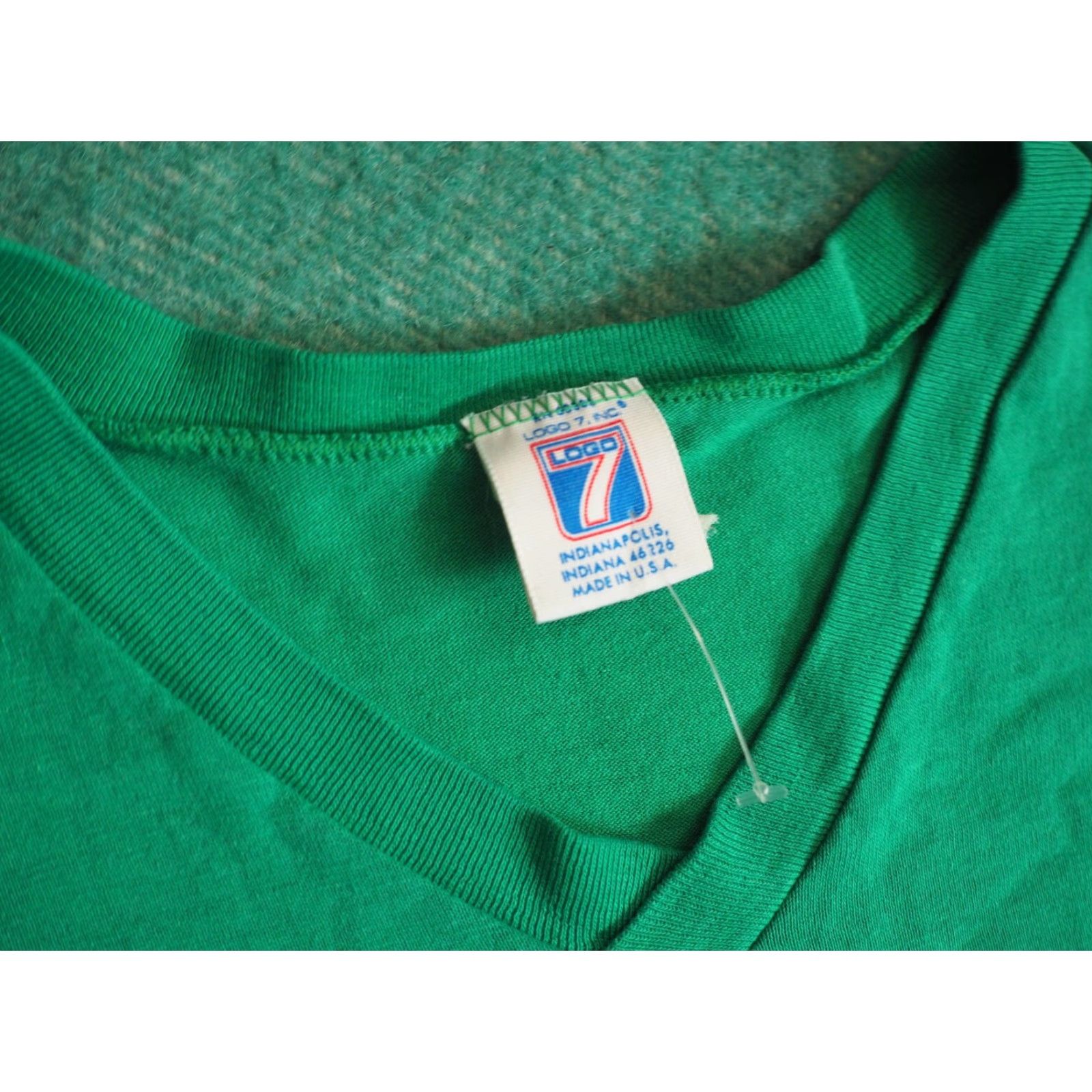 Logo 7 VTG 90s Logo 7 NFL New York Jets Green T-Shirt L USA V-Neck Tee Shirt Short Sleeve Mens Baseball Graphic Tee Size US L / EU 52-54 / 3 - 3 Thumbnail