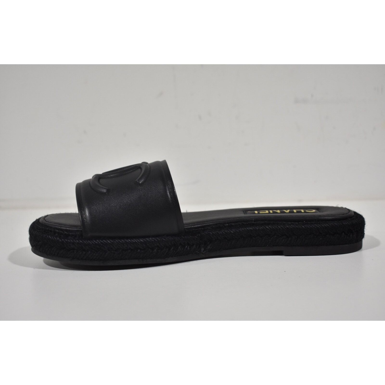 Chanel Chanel 23C Black Lambskin Leather CC Logo Slide Size US 12 / IT 42 - 9 Thumbnail