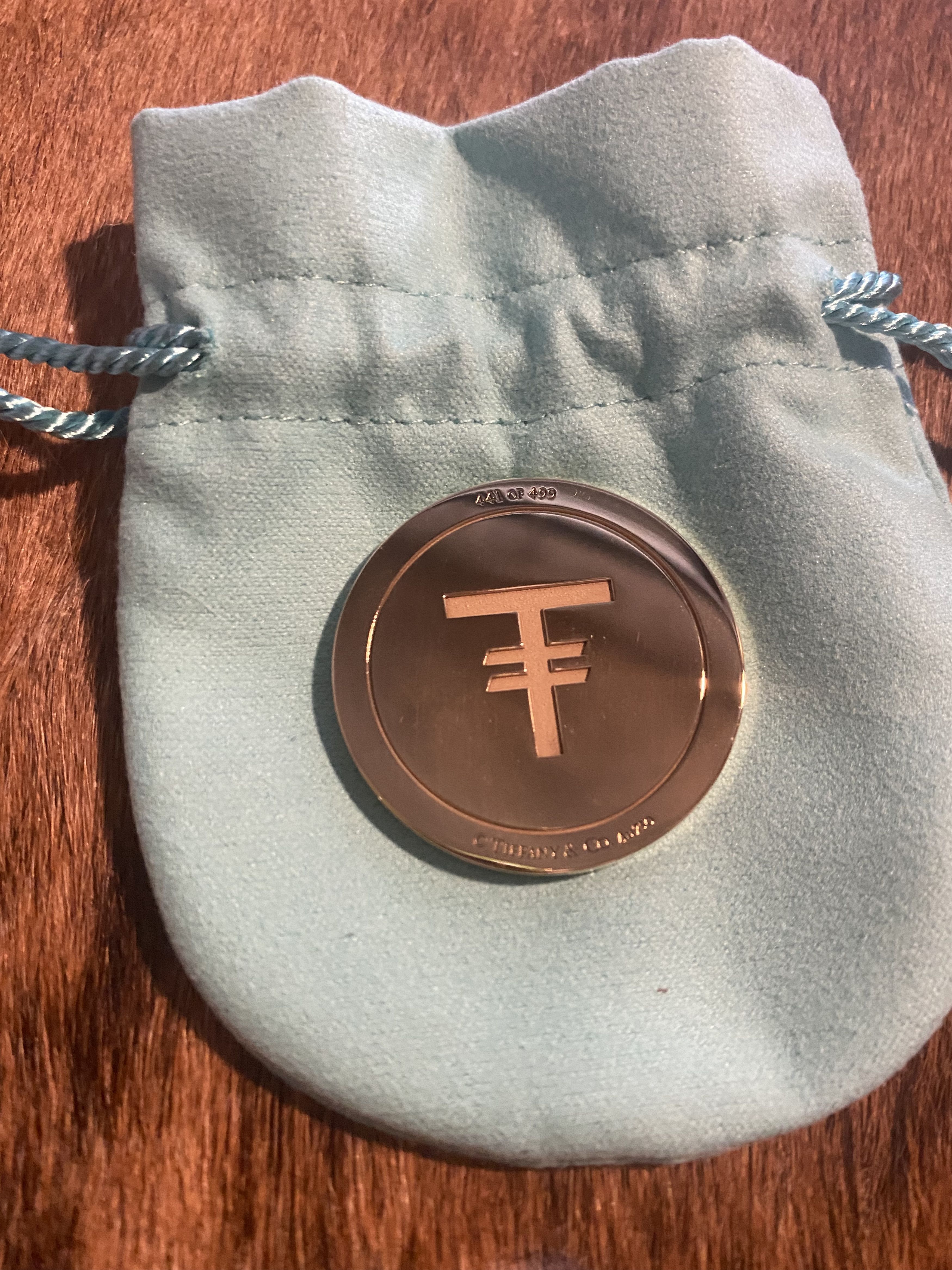 Tiffany & Co. NWT ONE TIFFCOIN | TIFFANY & CO. 18K Gold Tiffcoin Size ONE SIZE - 5 Thumbnail
