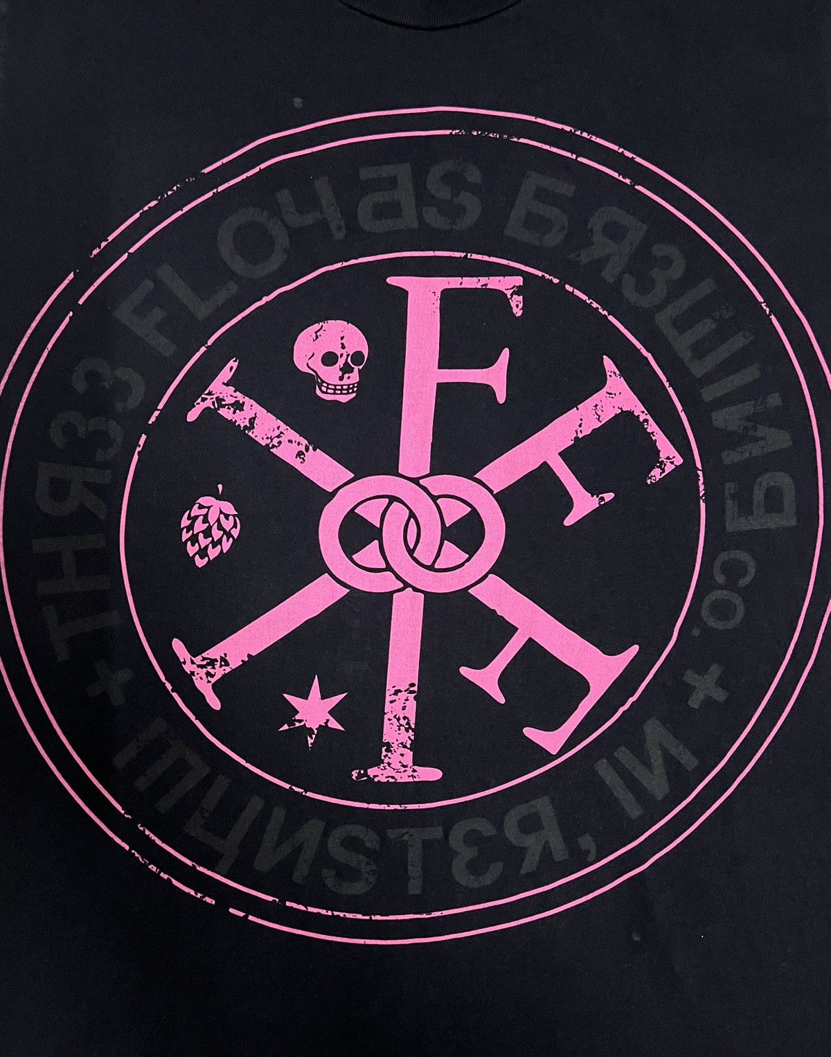 Other Three Floyds Brewing Skull Pink Graphic Tee USA M Size US M / EU 48-50 / 2 - 11 Thumbnail