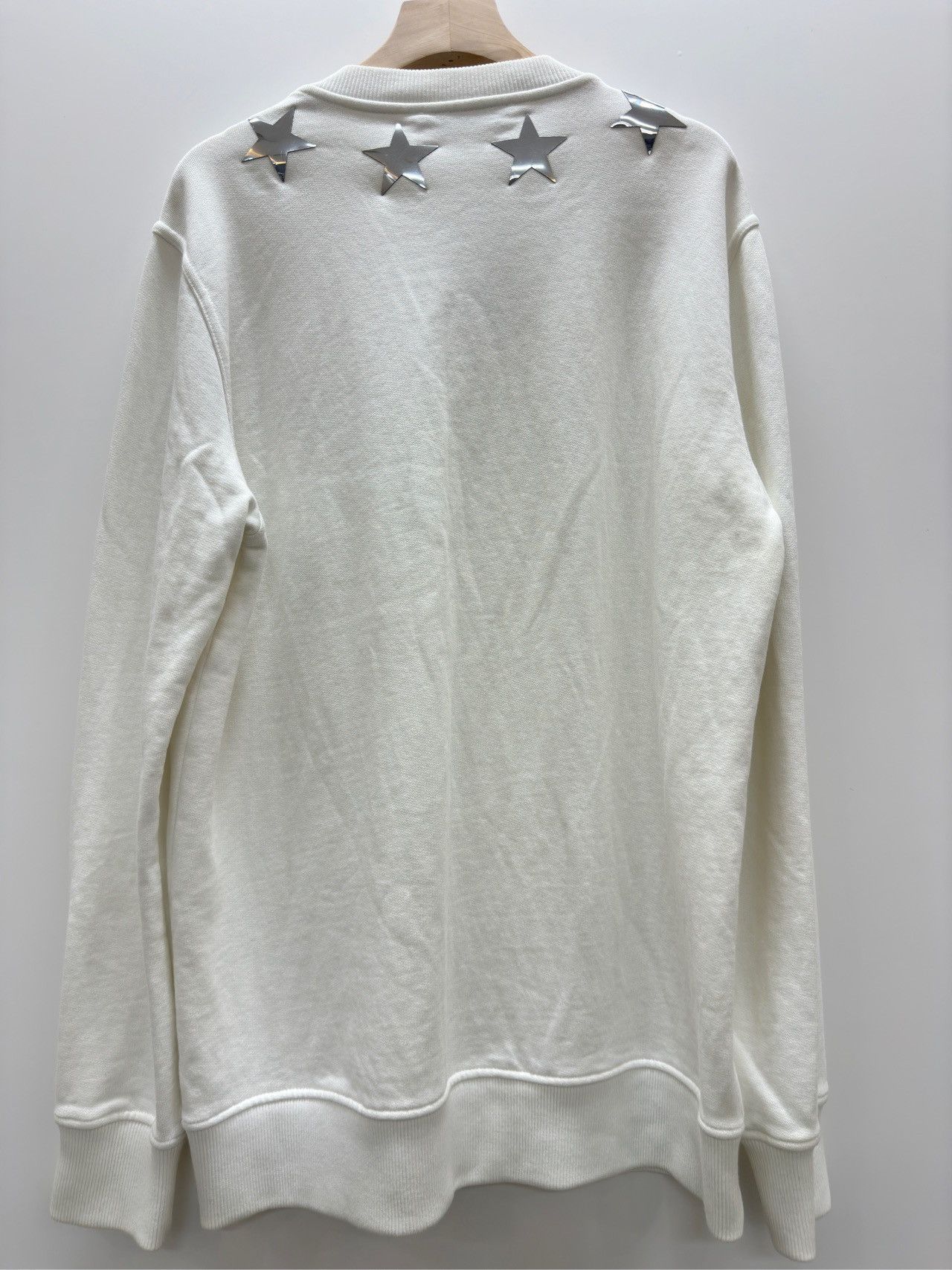 Givenchy Givenchy Classic Crew Neck Star Patch Sweatshirt K26WX Size US S / EU 44-46 / 1 - 2 Thumbnail