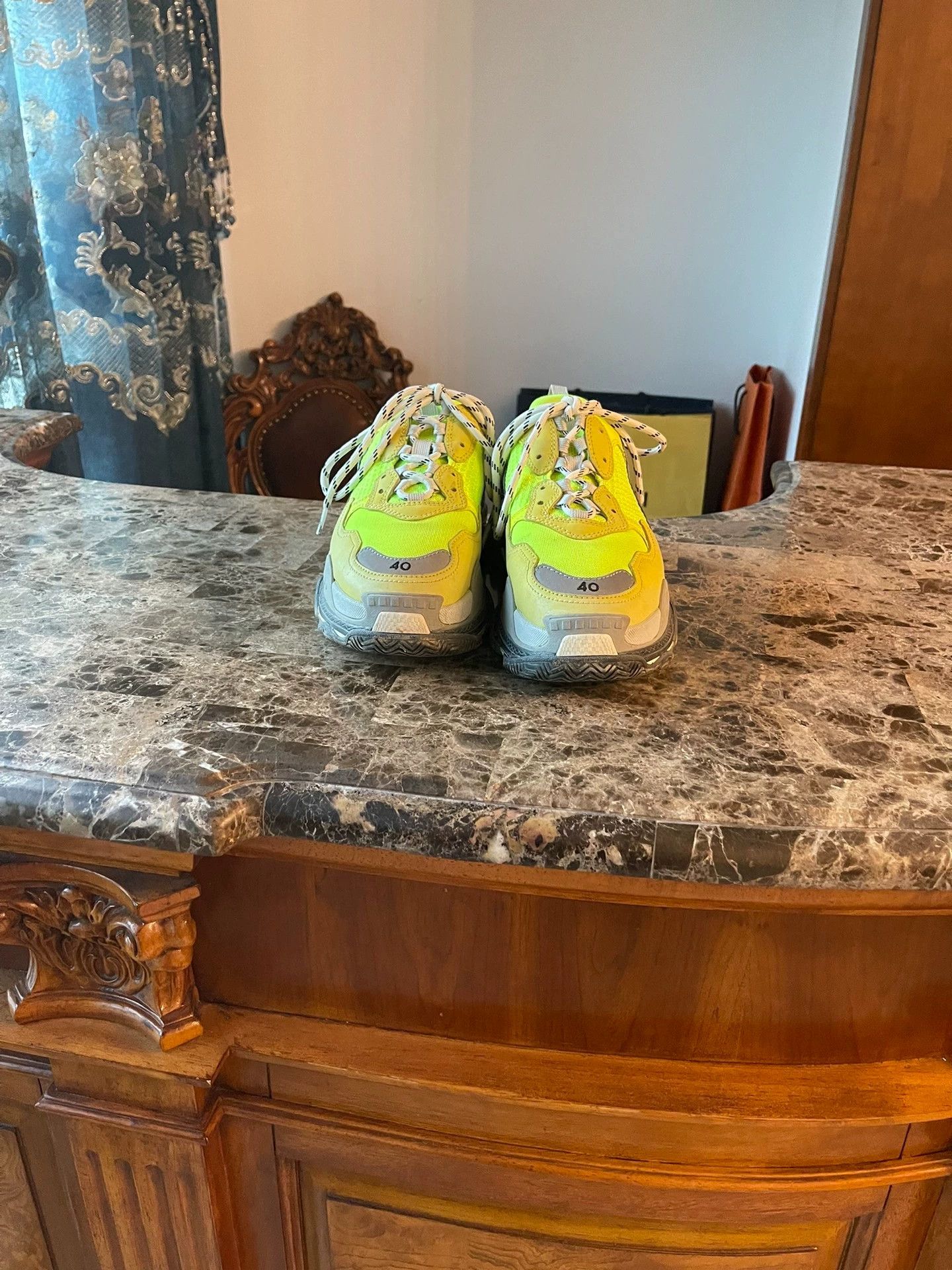 Balenciaga Balenciaga TripleS OG Refl 40 (41/42) Silver Minor Heel Auth Size US 7 / EU 40 - 4 Thumbnail