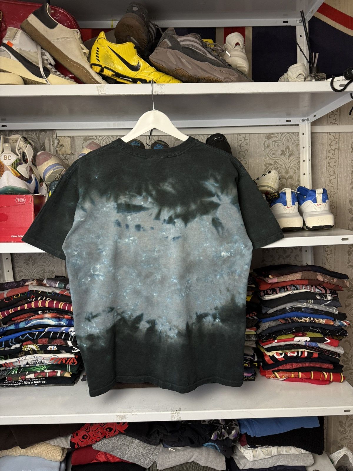 Pink Floyd Vintage 2007 Pink floyd The Wall Liquid Blue T-shirt Size US M / EU 48-50 / 2 - 19 Thumbnail