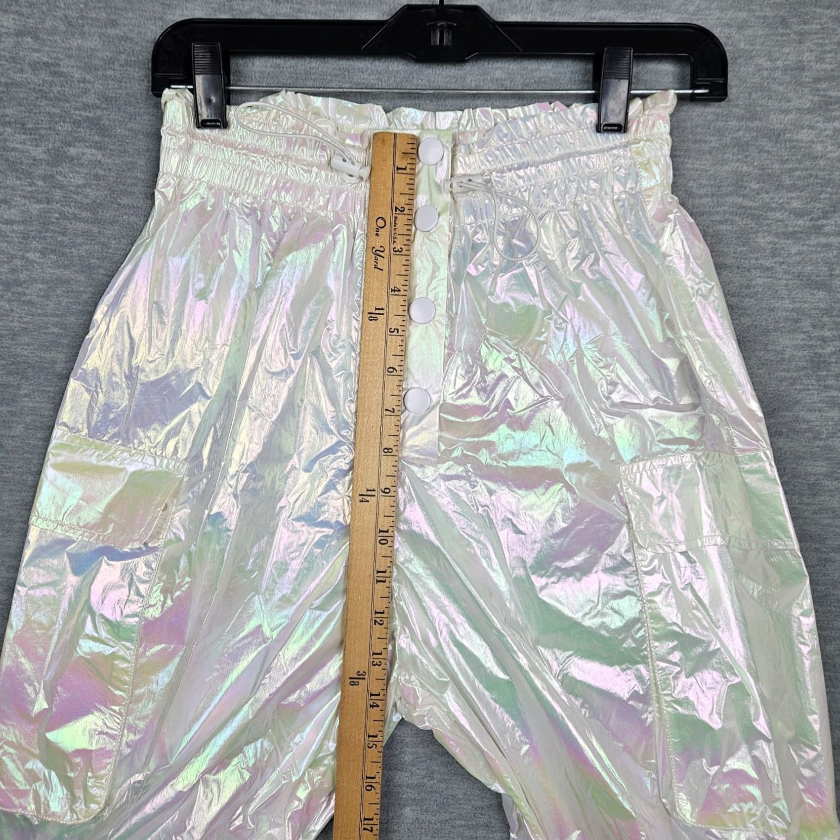Zara ZARA Reflective Cargo High Rise No lining Jogger pant S NEW Womens Regular Pants Nylon White Size 28" / US 6 / IT 42 - 6 Thumbnail