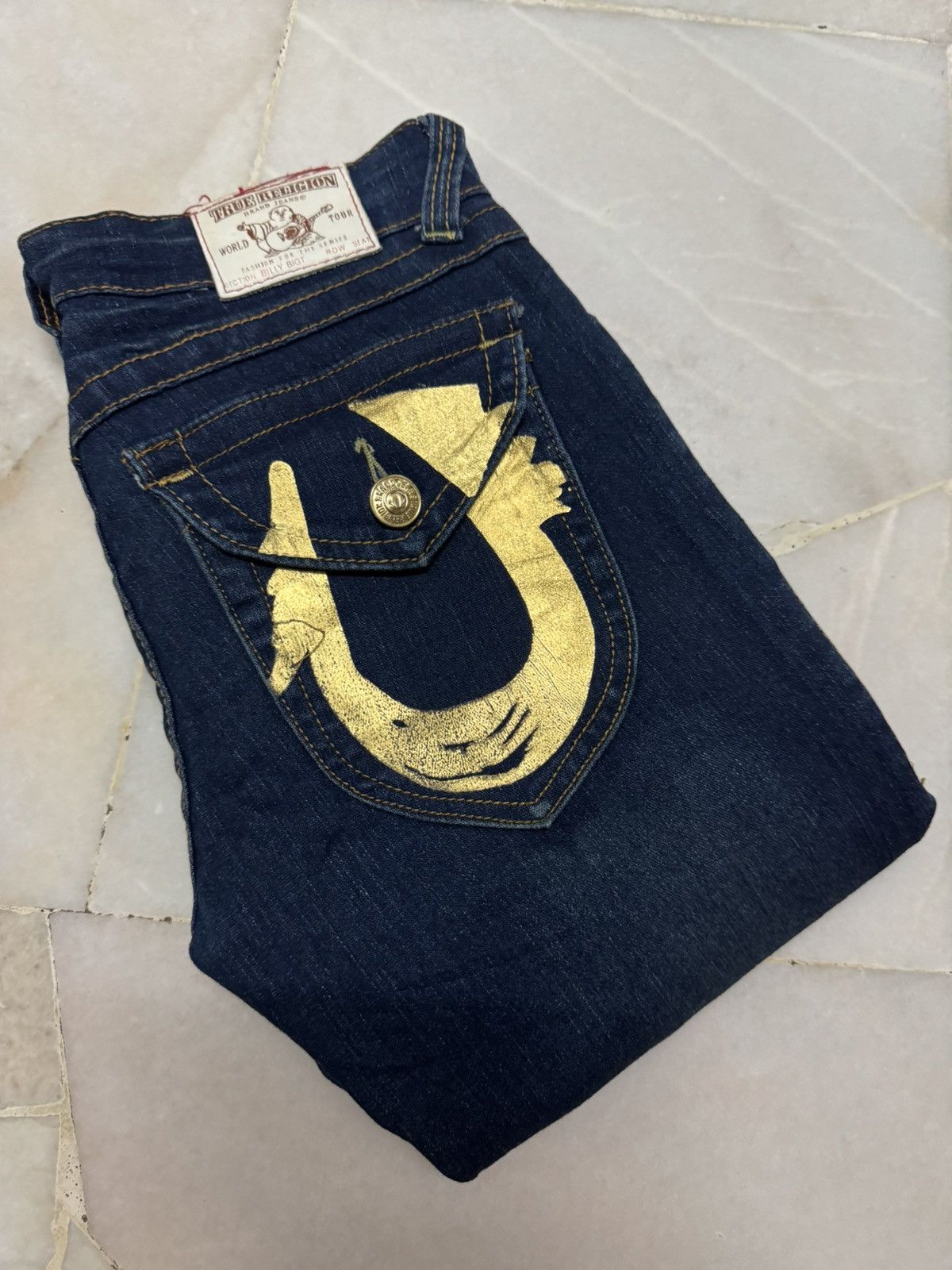 True Religion 💥RARE💥TRUE RELIGION INDIGO FLARE TWIST LEG GOLD LOGO RARE Size US 28 / EU 44 - 20 Thumbnail