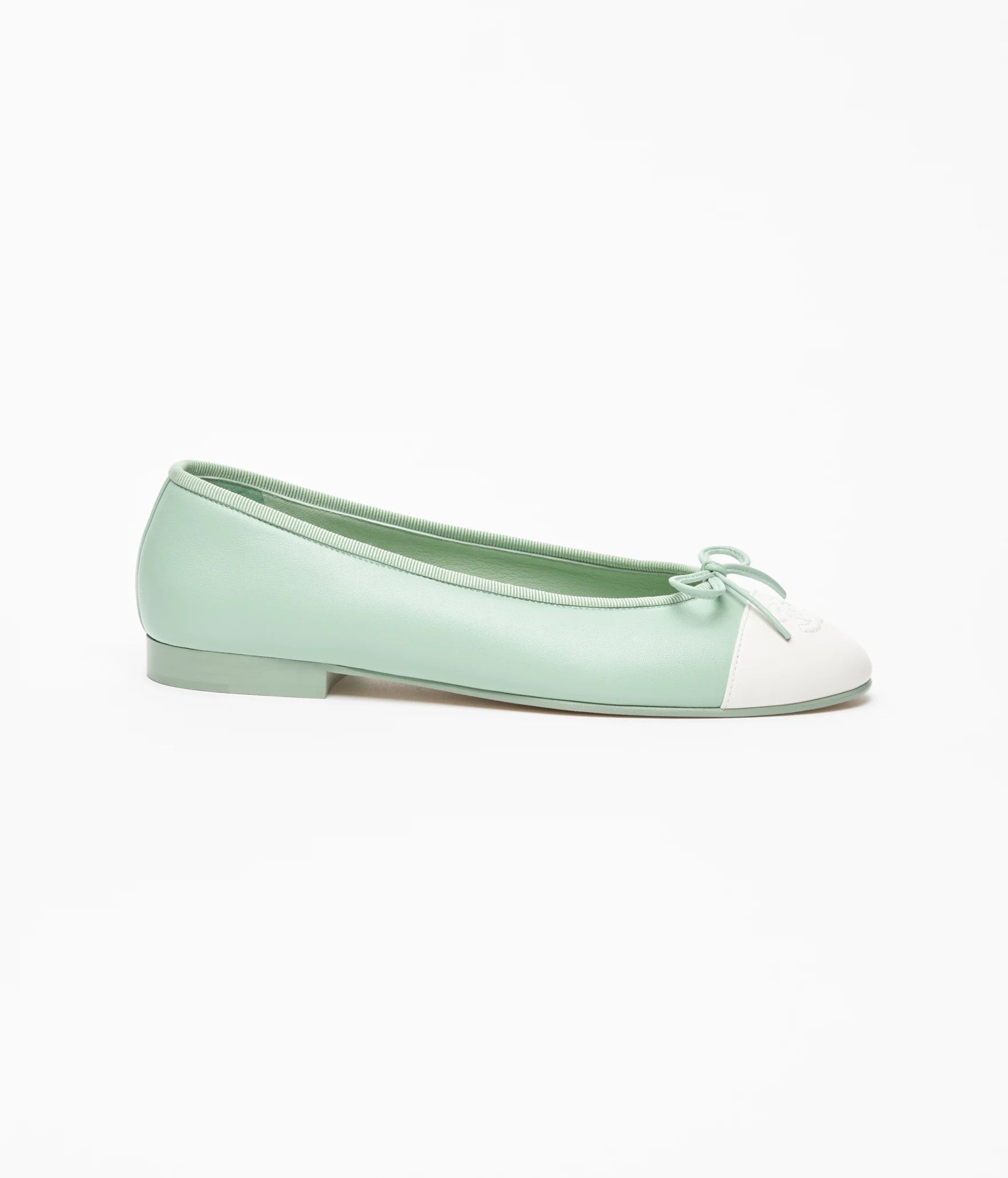 Chanel 26S Mint White Leather CC Logo Ballet Ballerina Flat 38 Size US 8 / IT 38 - 1 Thumbnail