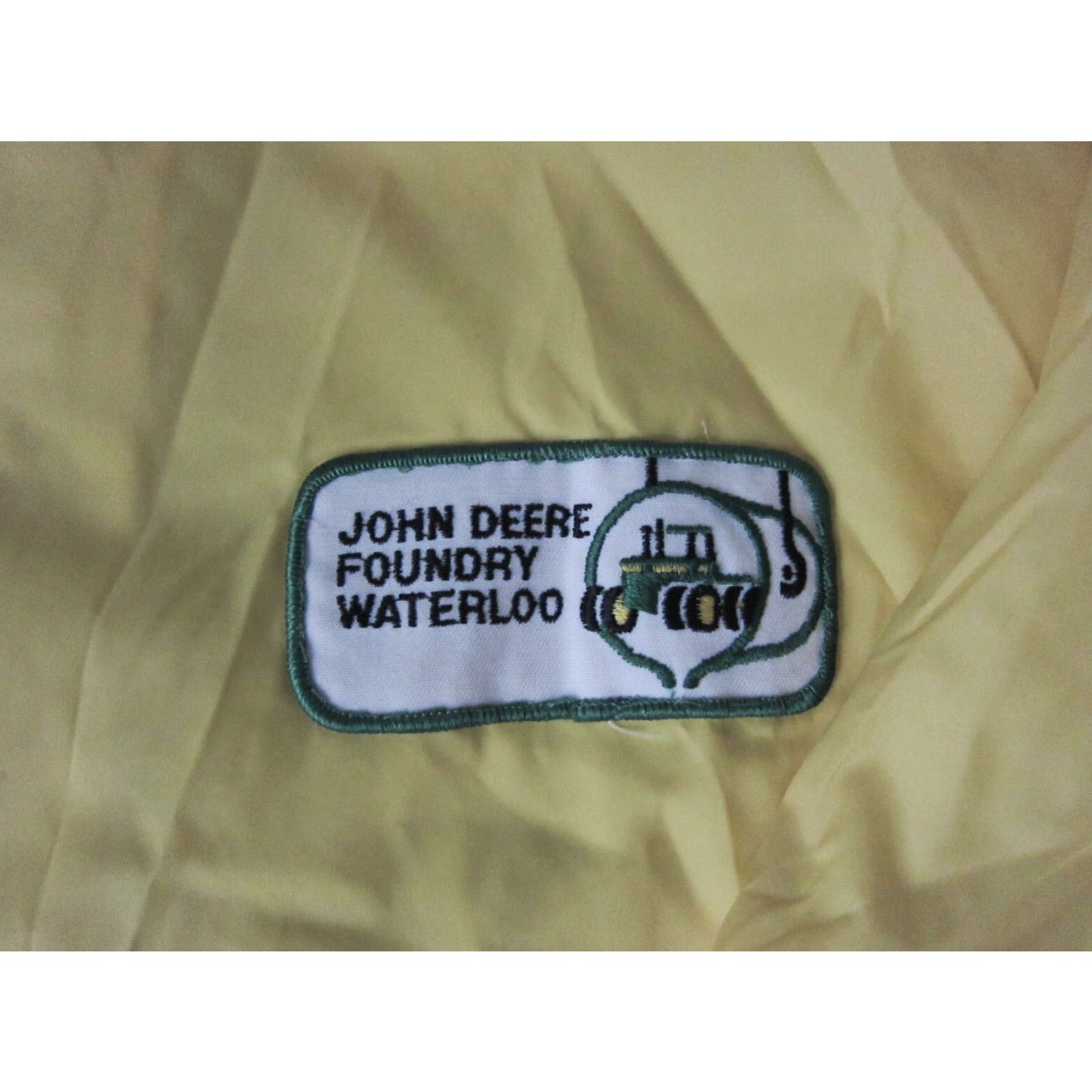 John Deere VINTAGE John Deere Jacket Mens L Yellow Bomber Satin Nylon UAW 80s Workwear Short Snap Coat Size US L / EU 52-54 / 3 - 3 Thumbnail