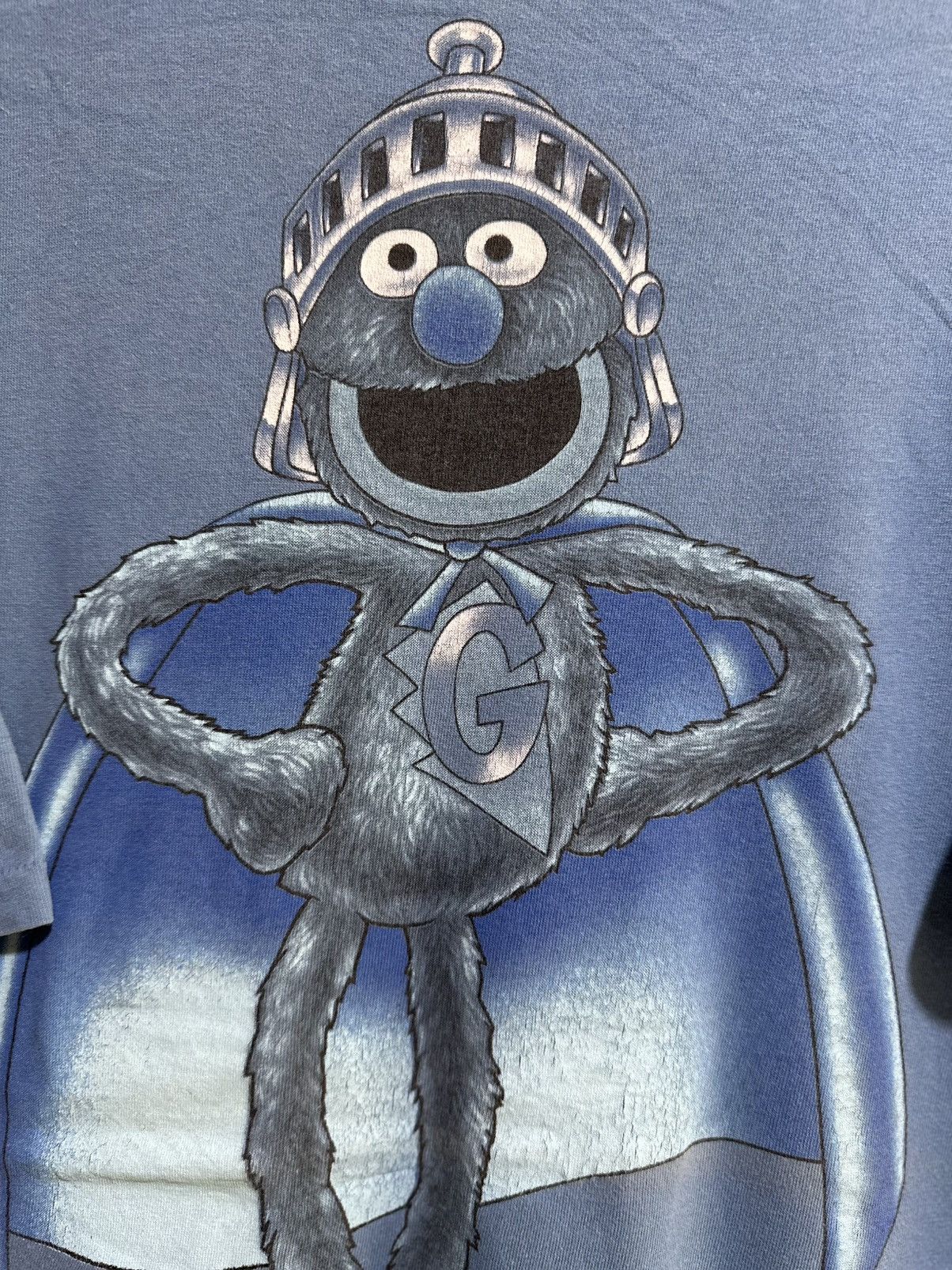Cartoon Network Vintage 90s Sesame Street Super Grover Faded Tee Size US XL / EU 56 / 4 - 6 Thumbnail