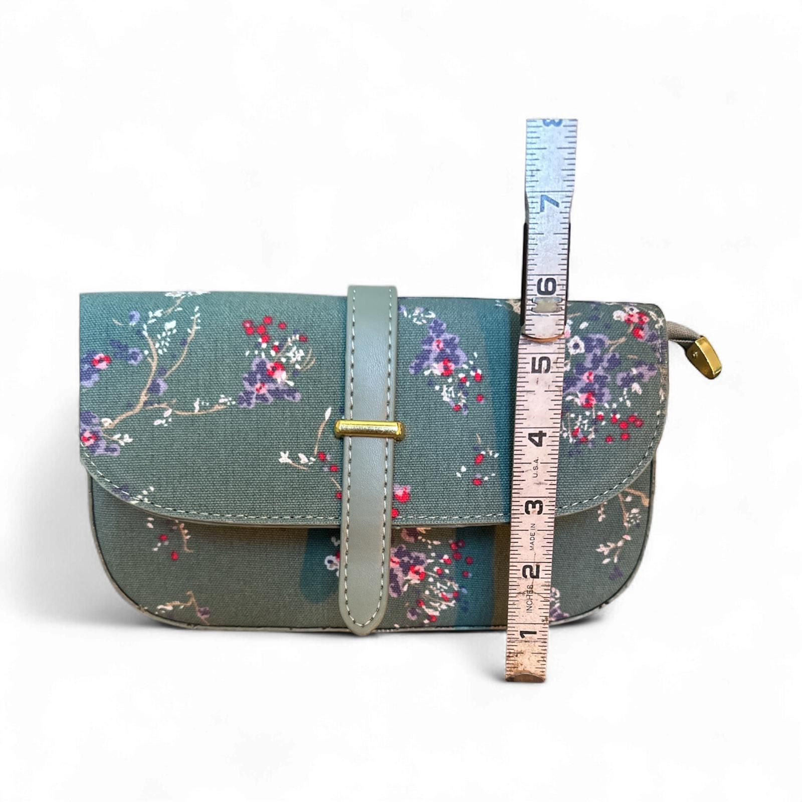 The Unbranded Brand Elegant Floral Print Women's Crossbody Bag NWT Size ONE SIZE - 6 Thumbnail