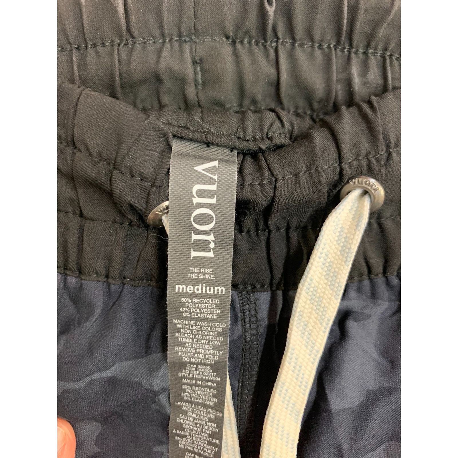Vuori Vuori Clementine Short Women's Shorts Black Camo SZ Medium Size 30" / US 8 / IT 44 - 3 Thumbnail