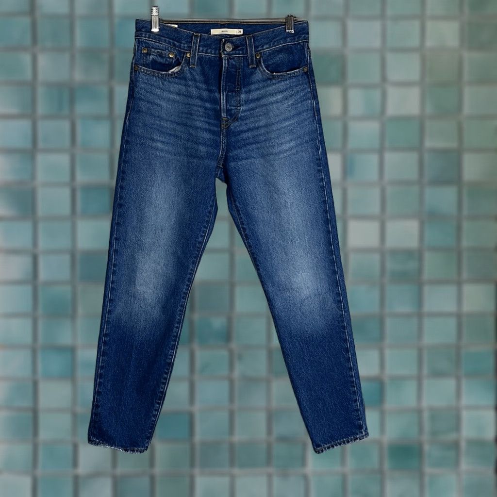 Levi's LEVIS Wedgie Jeans Womens 26 Blue High Rise Button Fly Denim Pants Jeans Distressed Hem Tapered Womens Blue 26 Levi's Size 26" / US 2 / IT 38 - 1 Thumbnail