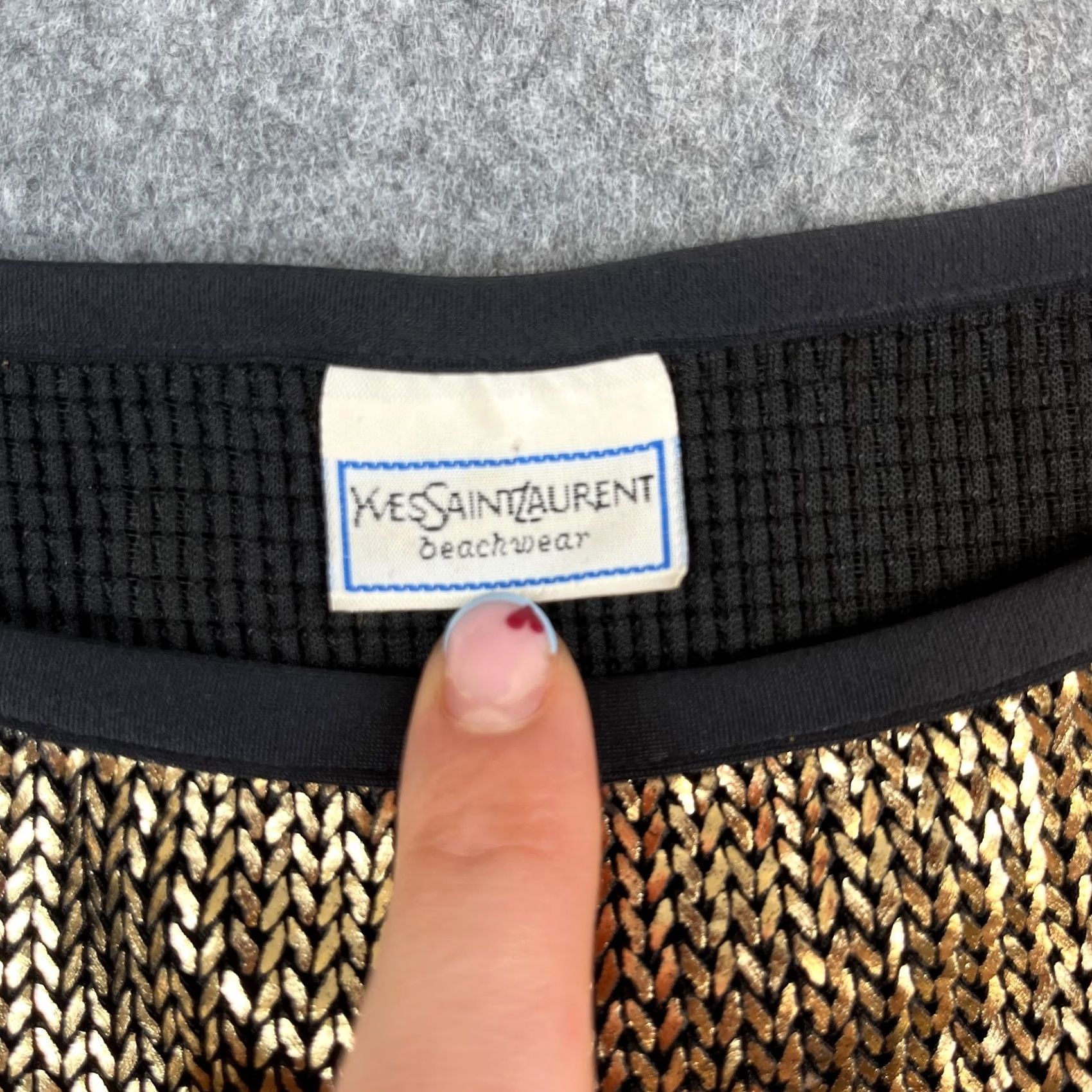 Yves Saint Laurent VINTAGE Yves Saint Laurent Womens Top Gold Sequins 70s Oversized 14 UK14-16 70s Luxury Saint Laurent Top Womens Gold Sequins 70s Oversized 14 UK14-16 Size XL / US 12-14 / IT 48-50 - 7 Thumbnail
