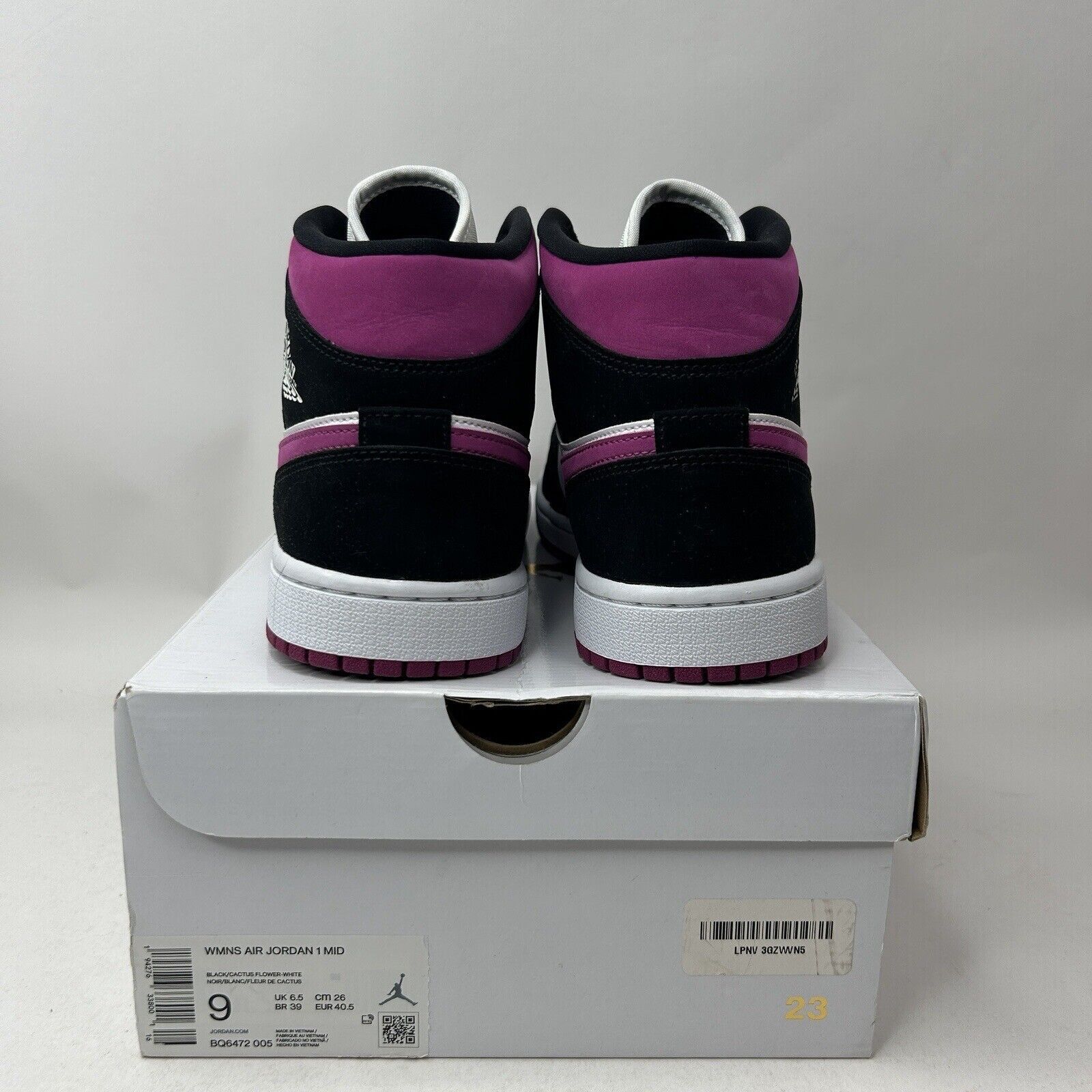 Nike Nike Air Jordan 1 Retro Mid WMNS “Cactus Flower” 2023 Size US 9 / IT 39 - 4 Thumbnail