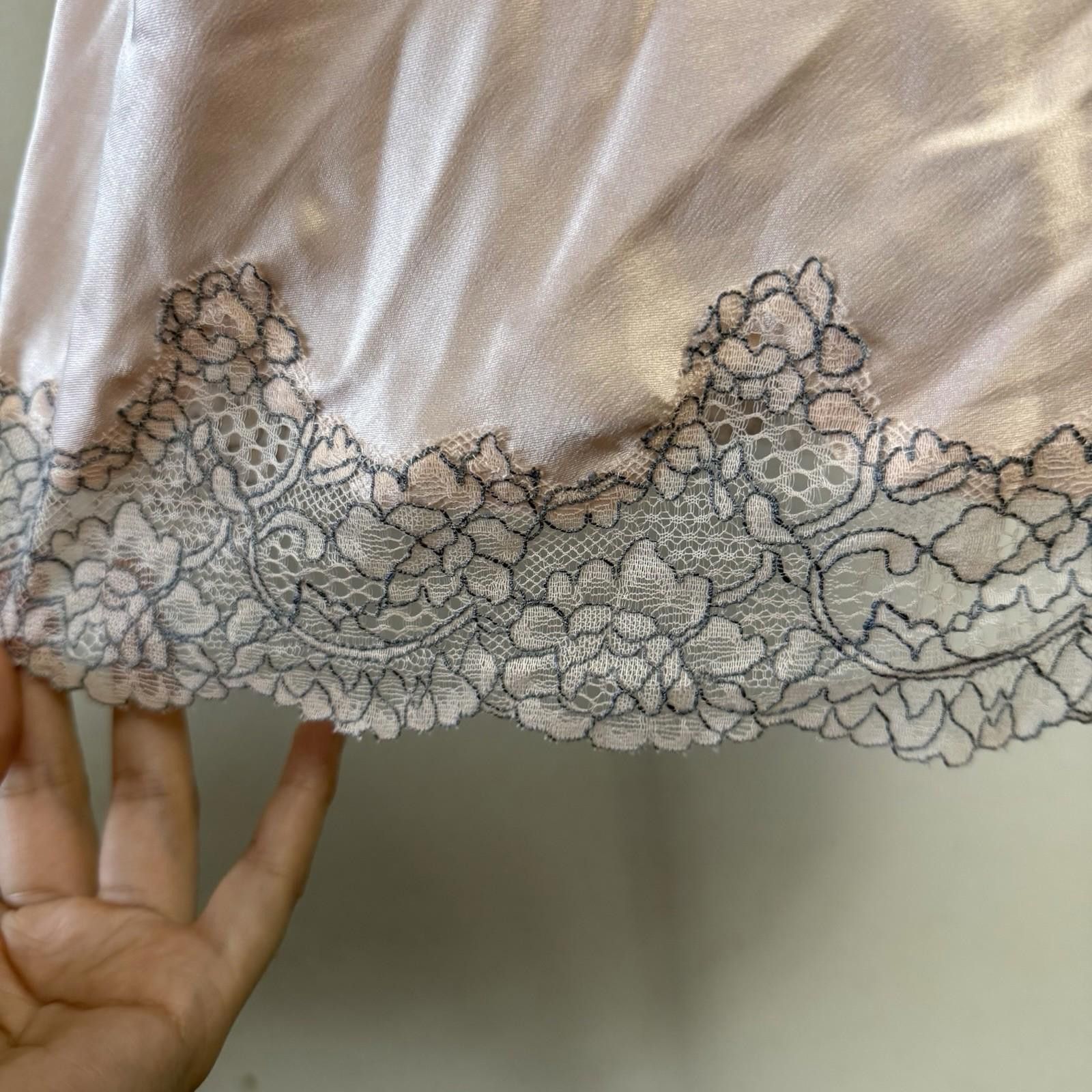 Designer Victoria Secret Lace Slip L Size ONE SIZE - 7 Thumbnail