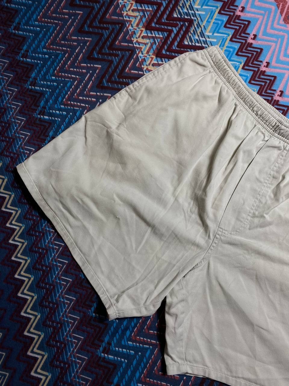 Nike Nike white shorts streetwear logo Vintage Y2K size L Size US 34 / EU 50 - 6 Thumbnail