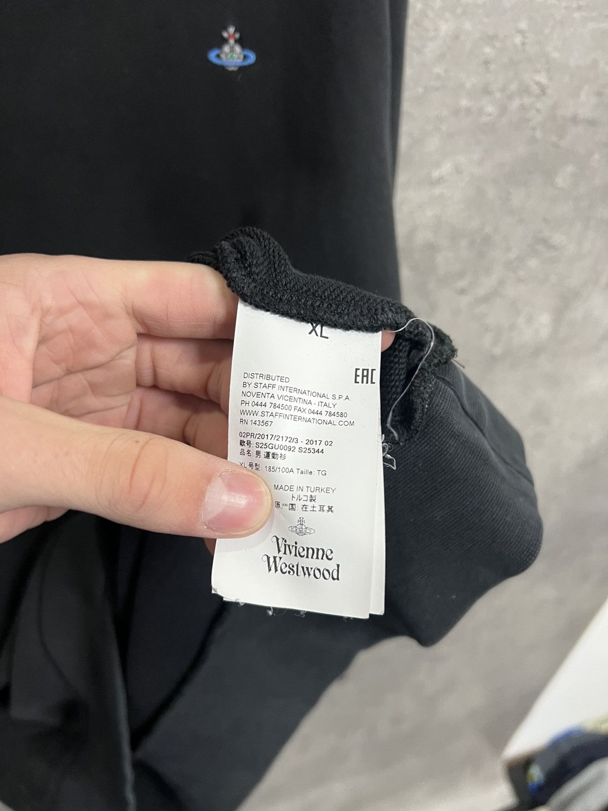 Vivienne Westwood Vintage Vivienne Westwood Sweatshirt Orb Logo Basic Pullover Size US XL / EU 56 / 4 - 4 Thumbnail