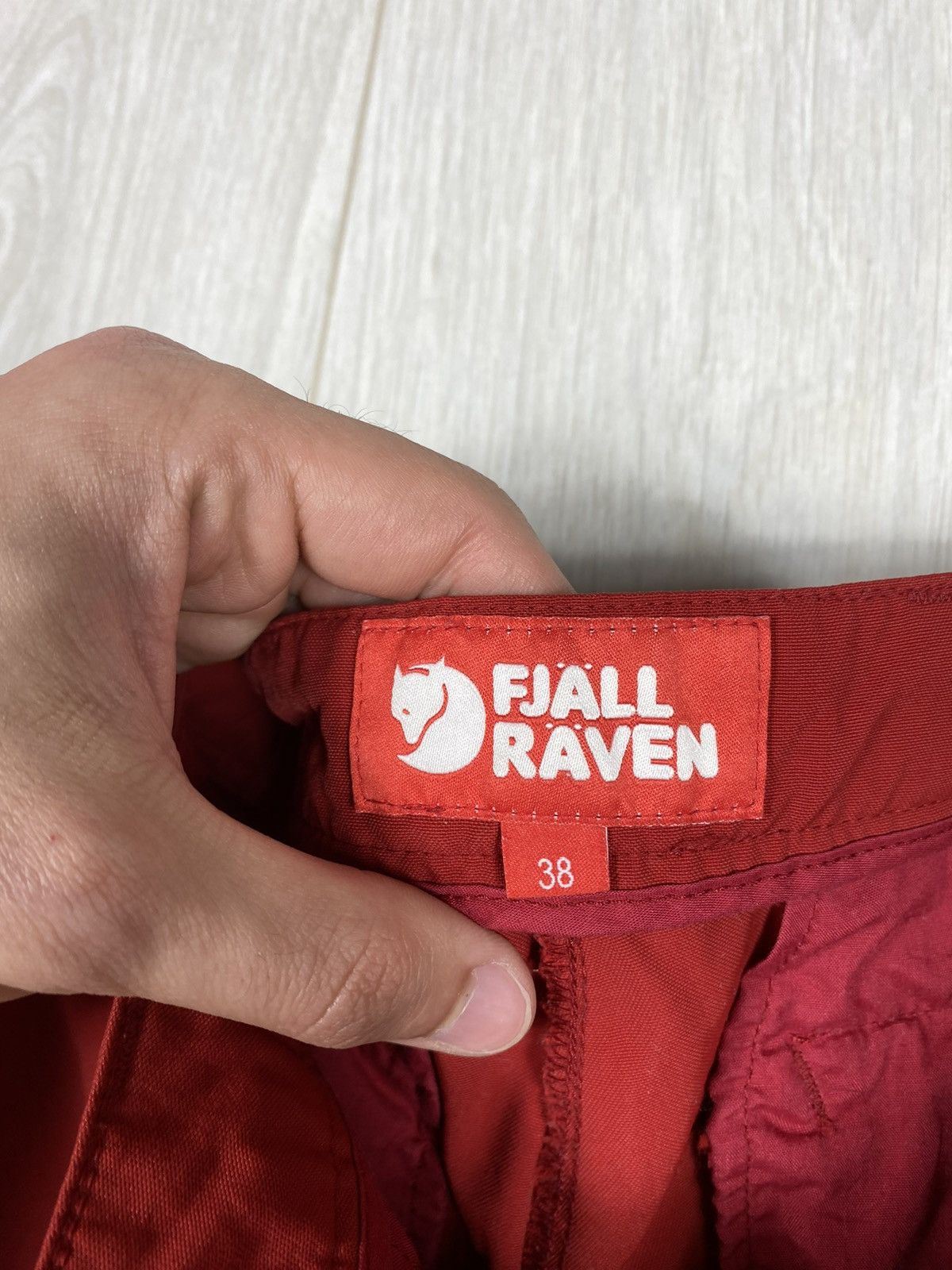 Fjallraven × Vintage Fjallraven Red Long Shorts Size 28" / US 6 / IT 42 - 8 Thumbnail