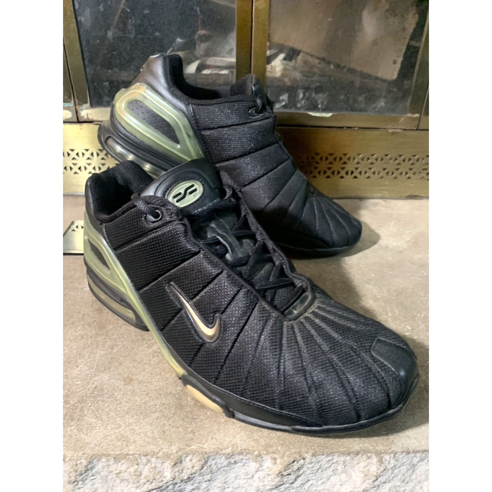 Nike VINTAGE Nike Air Max Octane II 305609-001 Cross Trainers Mens Size 10.5 Black 90s Nike Air Max Octane II Sneakers Mens 10.5 Black Size US 8 / EU 41 - 3 Thumbnail