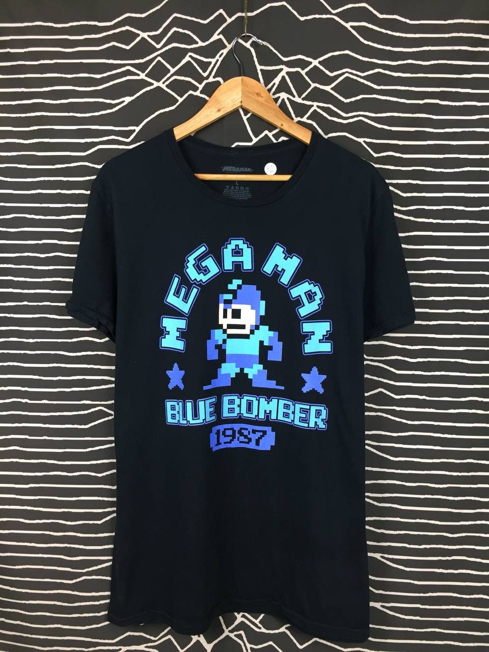 Nintendo × The Game × Vintage Mega Man Blue Bomber Capcom Nintendo Games Tee Size US L / EU 52-54 / 3 - 2 Thumbnail