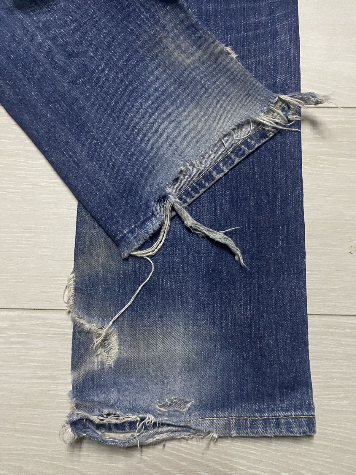 Uniqlo Vintage Japanese Uniqlo Faded Wash Destroy Slim Jeans Size US 30 / EU 46 - 12 Thumbnail